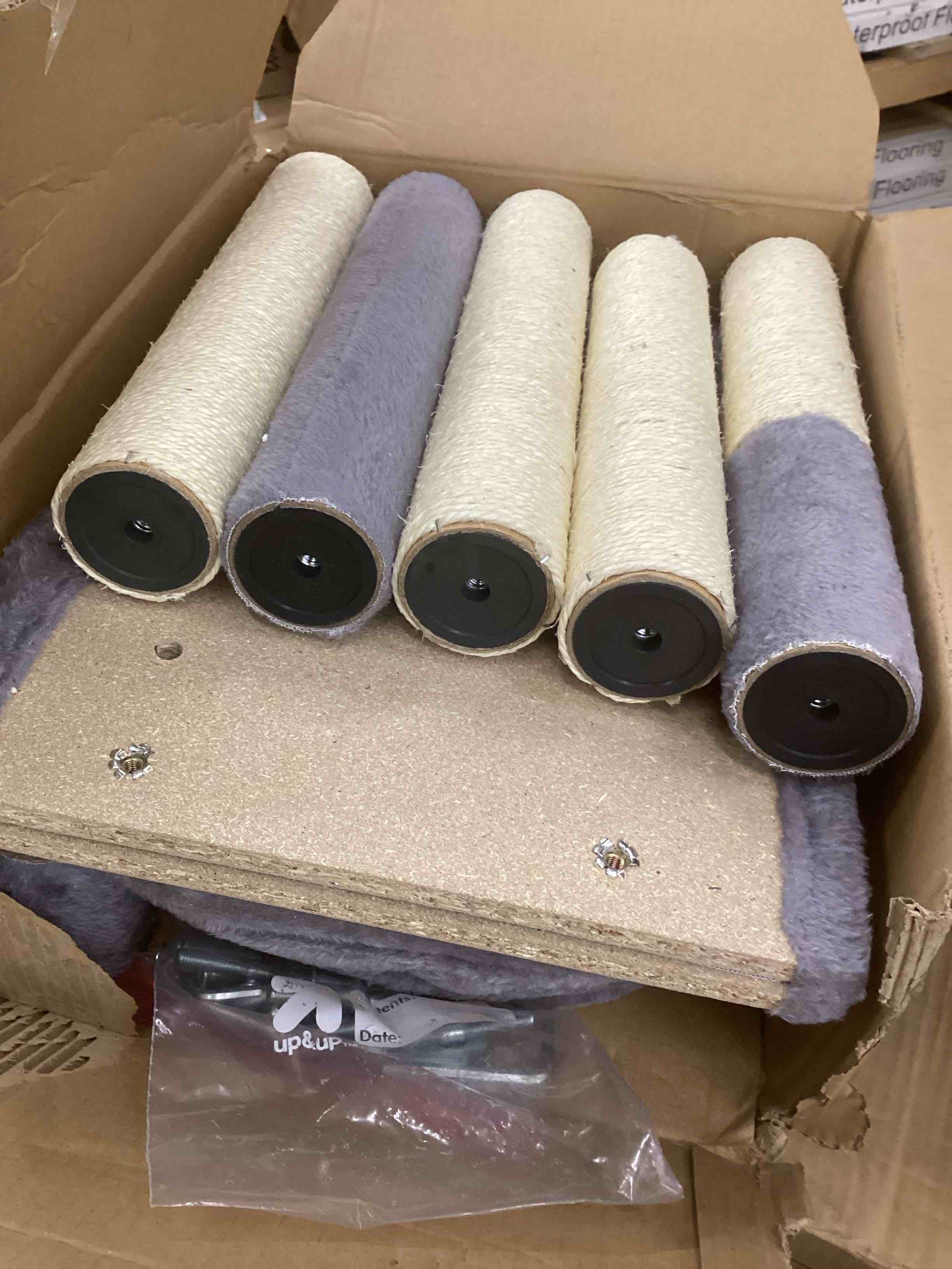 Condition photo showing Good Condition for YUNIQUE Cat Tree 266 (Grey)