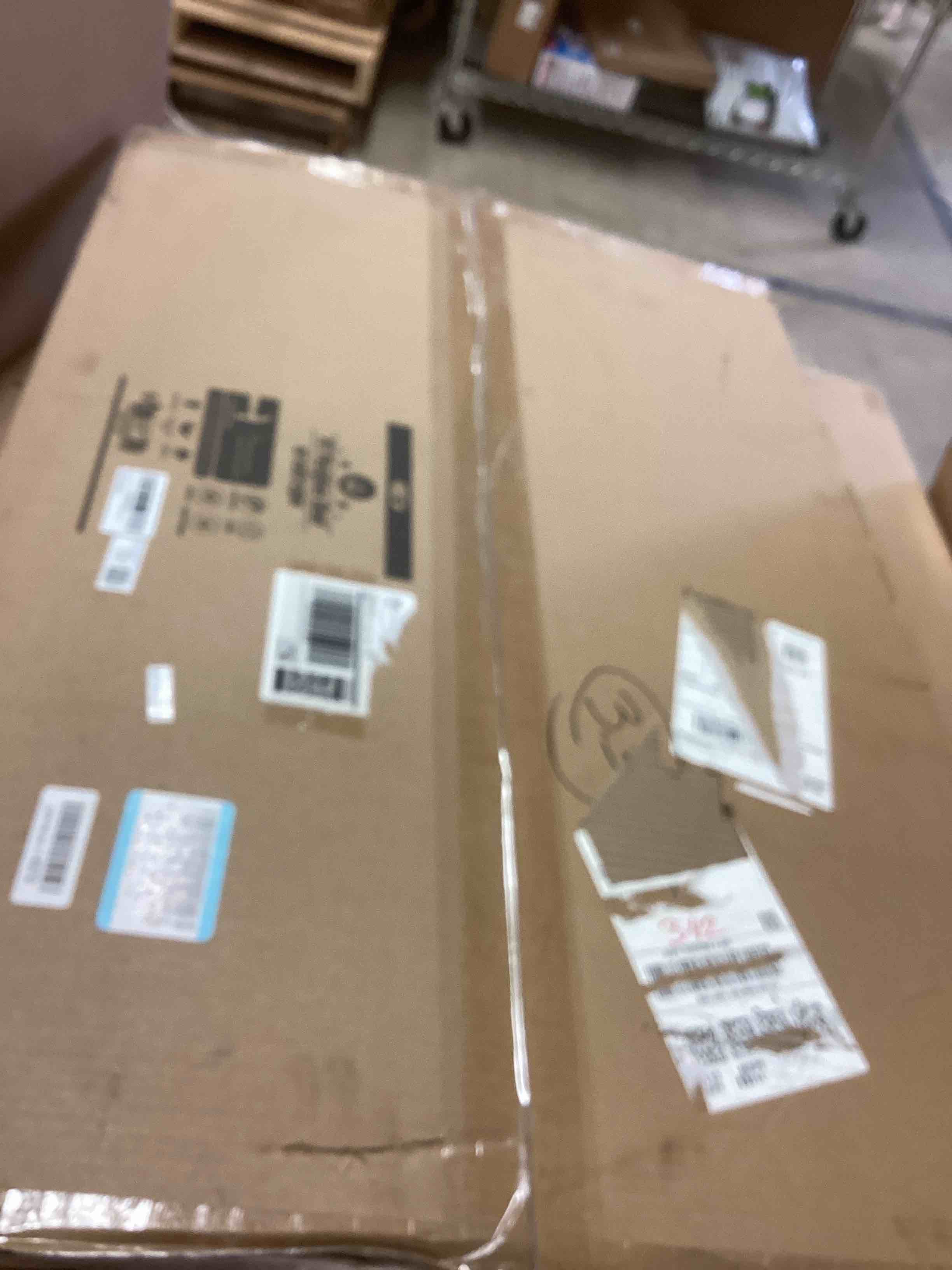 Condition photo showing As Is for Art3d 5-Pack of 24×36" PET/Plexiglass Sheets, Transparent Clear Flexible Plastic Sheet Panels for Craft, Picture Frames, Sign Blank, DIY Display Project 24" x 36", 1mm Thick 5