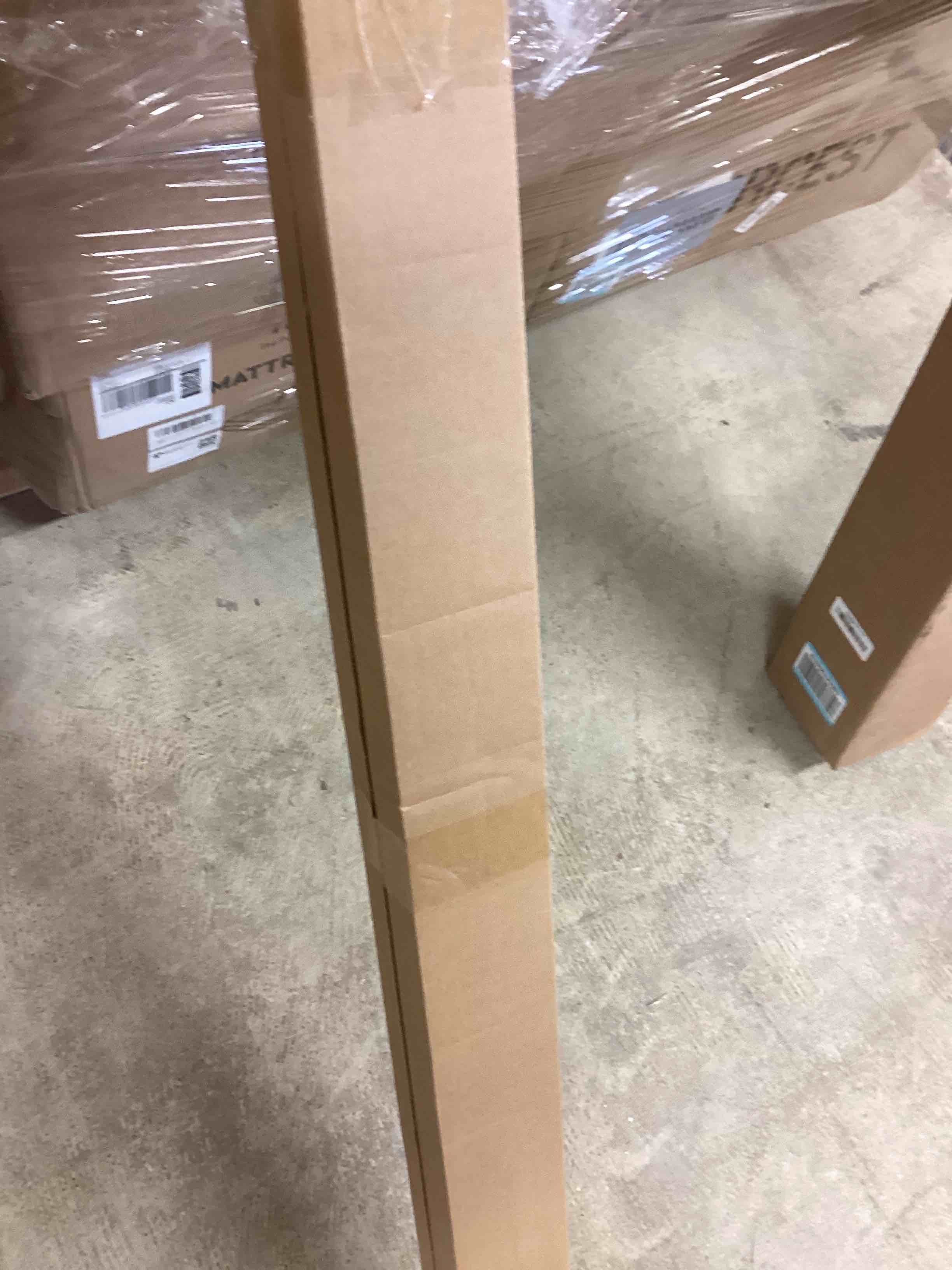 Condition photo showing New/Like New for 8Pack of 4Ft T5 28W LED Tube w 5000K White 5000 Lumen,2 PPF/W to Replace & retrofit 54W Fluorescent T5HO Lamps Directly Work w Previous Ballast.