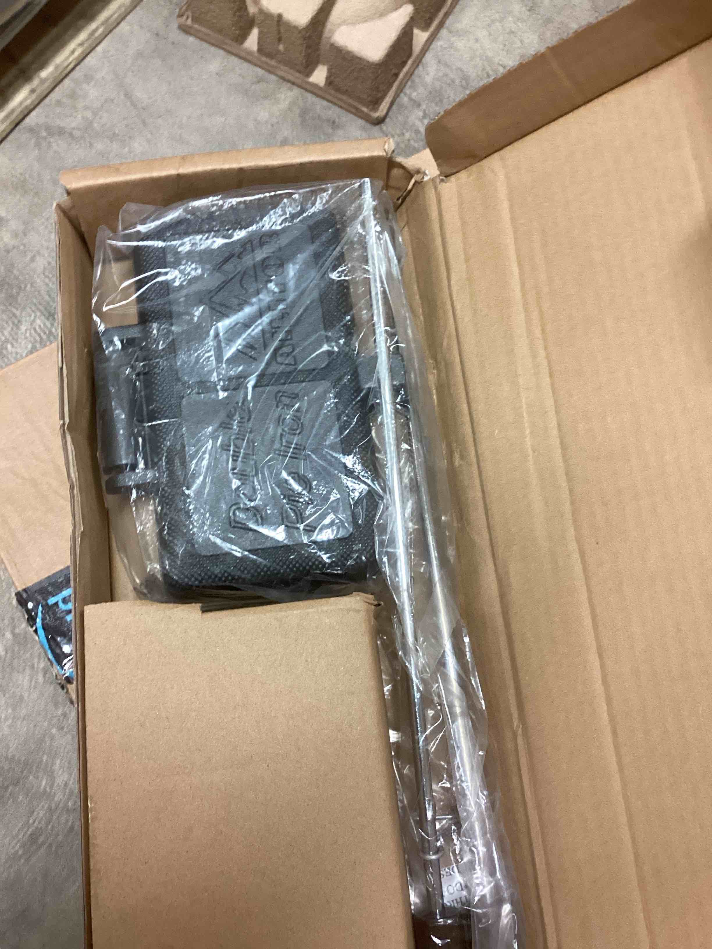 Condition photo showing New/Like New for Double Pie Iron Sandwich Maker for Camping, Cast Iron Campfire Pie Cooker, Campfire Cooking Equipment Mountain Pie Maker