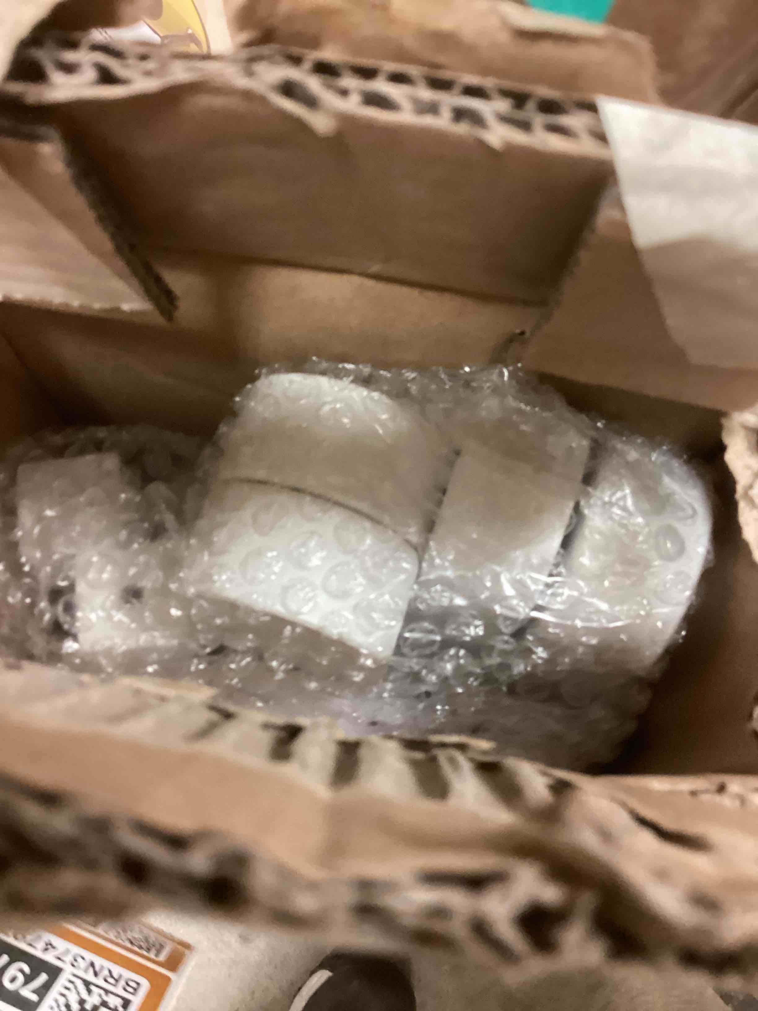 Condition photo showing New/Like New for Heybly Luggage Rack, Folding Suitcase Stand with Storage Shelf, Heavy-Duty Luggage Holder for Guest Room Bedroom Hotel, Holds up to 165 lb, White, HLR010W1 1 White