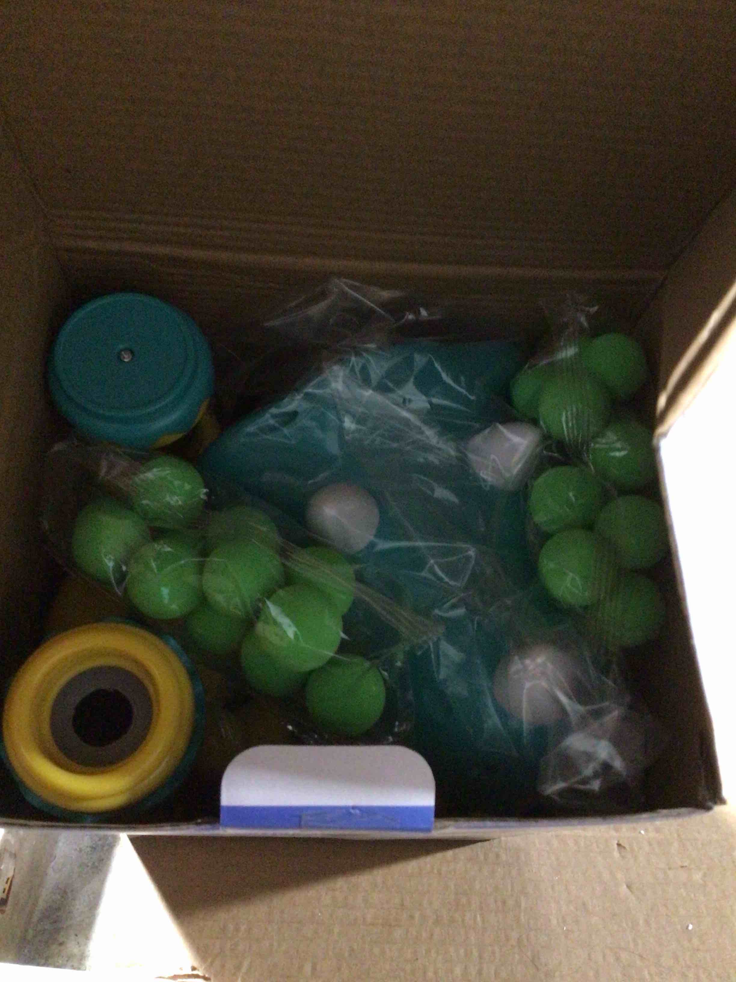 Condition photo showing New/Like New for EagleStone Moveable Dinosaur Shooting Toys for Kids, Triceratops Dino Shooting Games with 2 Gun, 48 Balls, LCD Score Record, for Boys and Girls, Party Favor for Indoor and Outdoor 10b-green