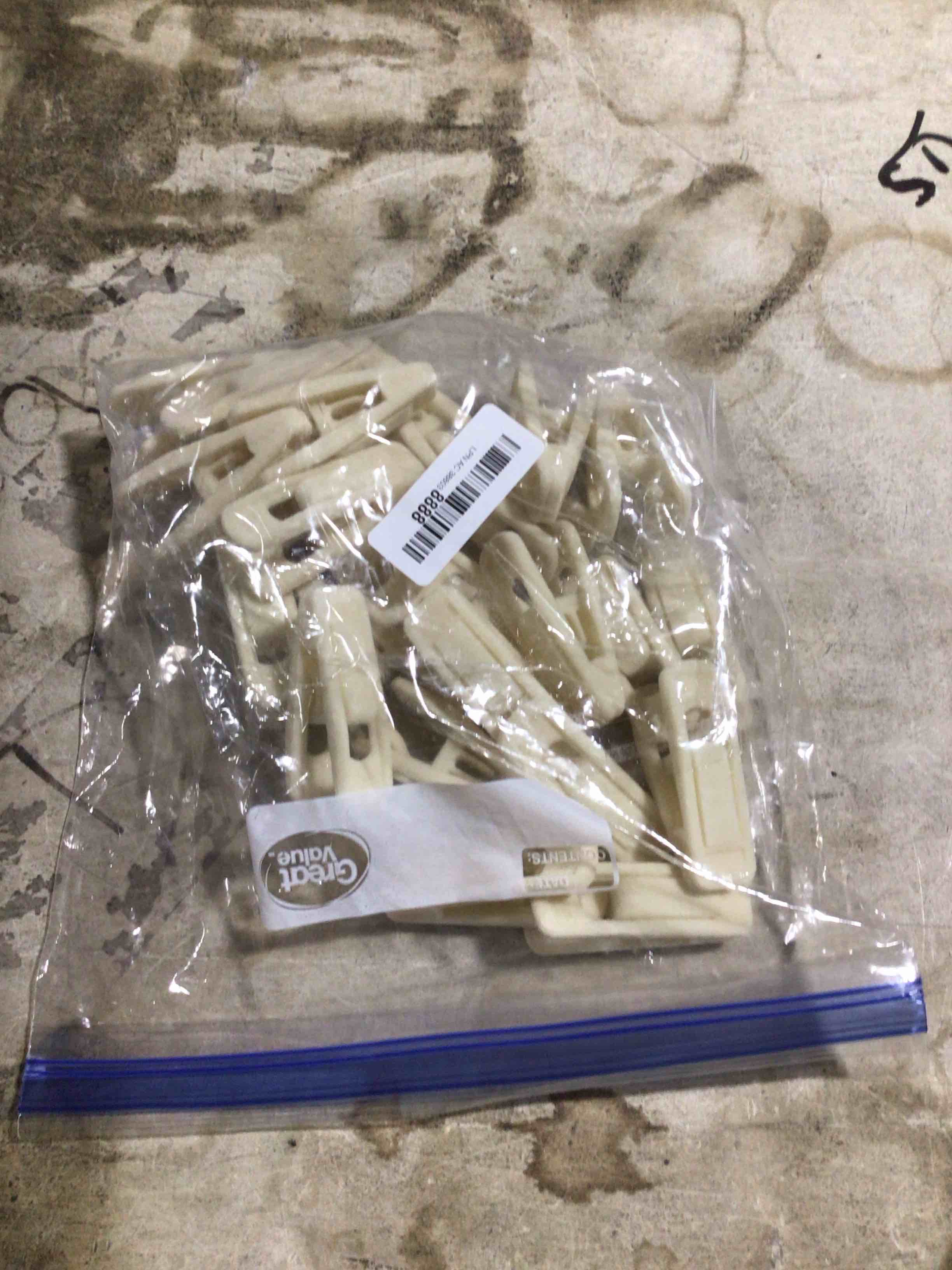 Condition photo showing Good Condition for Tinfol Ivory Velvet Hanger Clips, 24 Pack Pants Velvet Clips, Large Opening Clip Clothes Pin, Strong Finger Flocked Clip Perfect for Slim-line Clothes Hangers 24PC Ivory