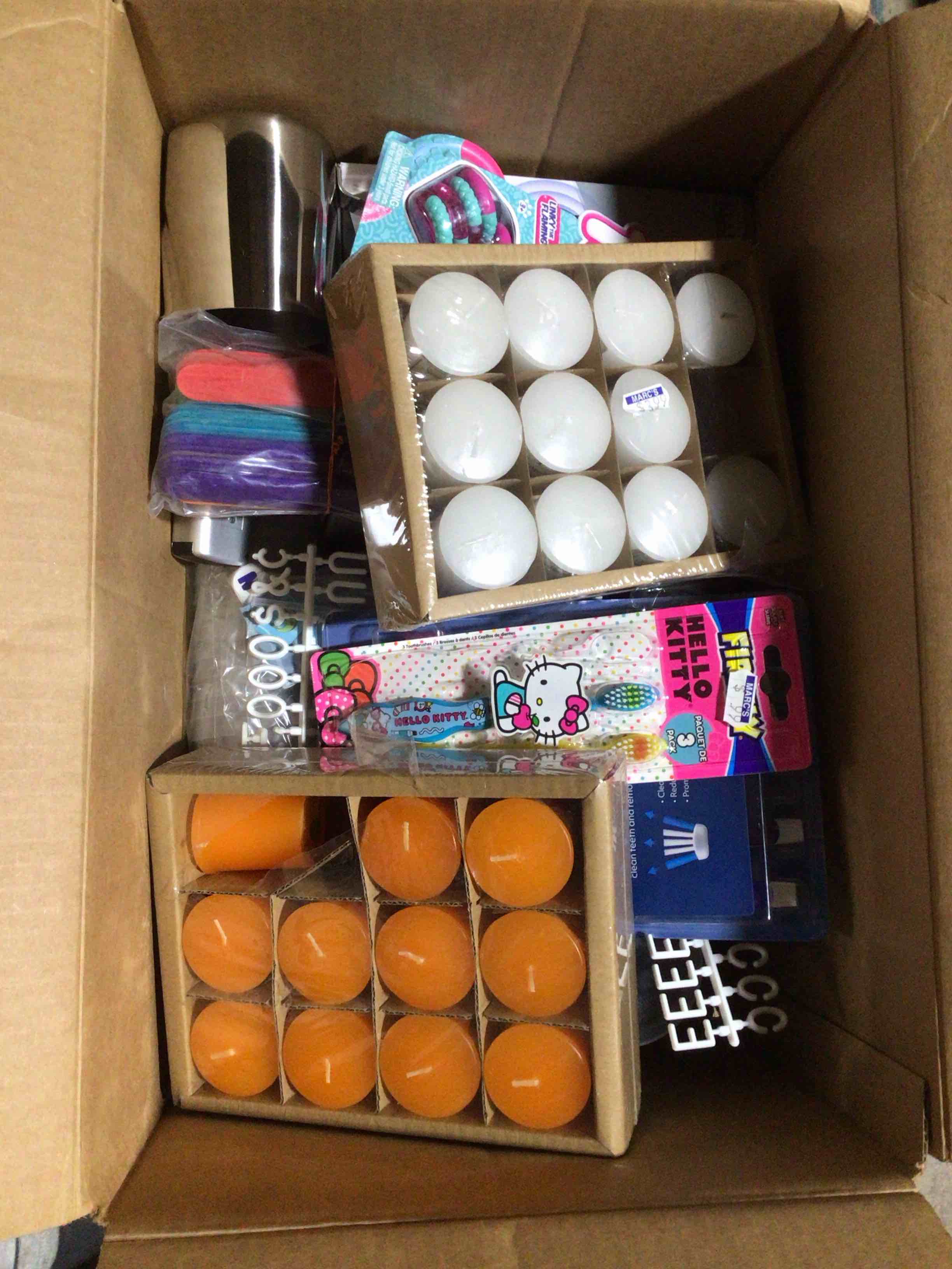 Condition photo showing Good Condition for box lot of miscellaneous items 