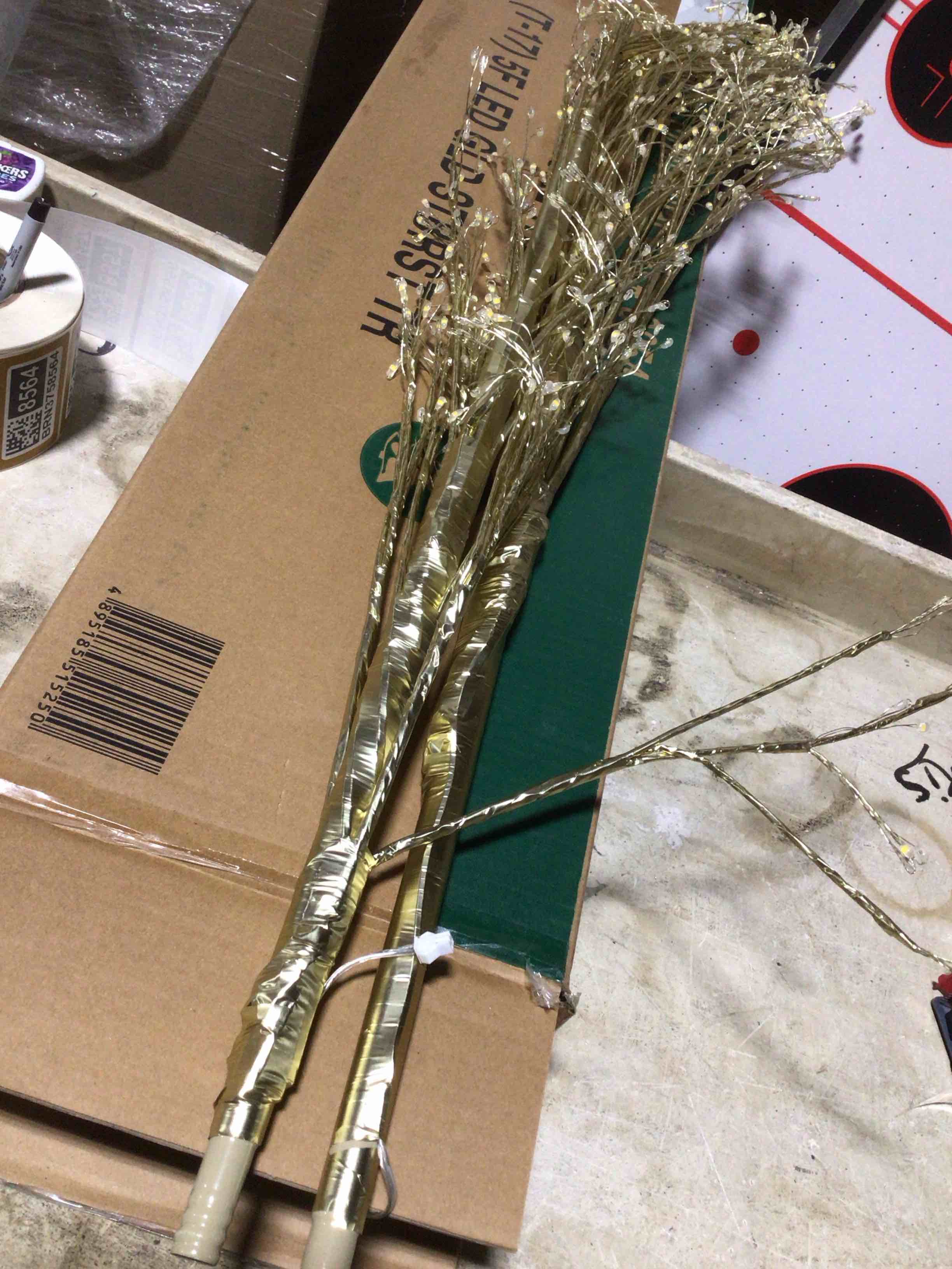 Condition photo showing Good Condition for 5 foot twinkle starburst tree