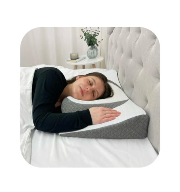 Condition photo showing Good Condition for wondertech® ergonomic memory foam contoured heart-shaped pillow