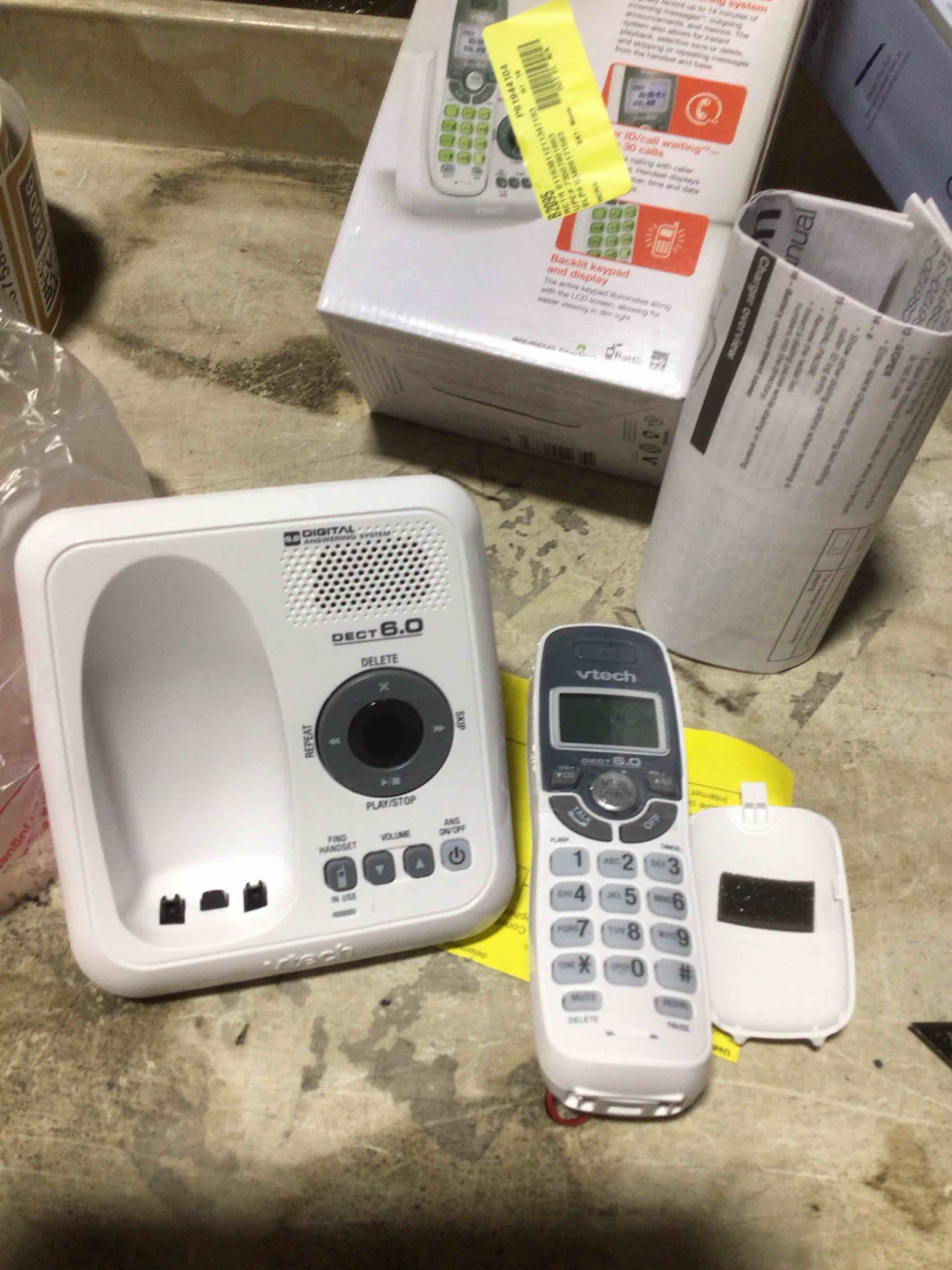 Condition photo showing Good Condition for VTech CS6124 DECT 6.0 Cordless Phone with Answering System and Caller ID/Call Waiting  White with 1 Handset