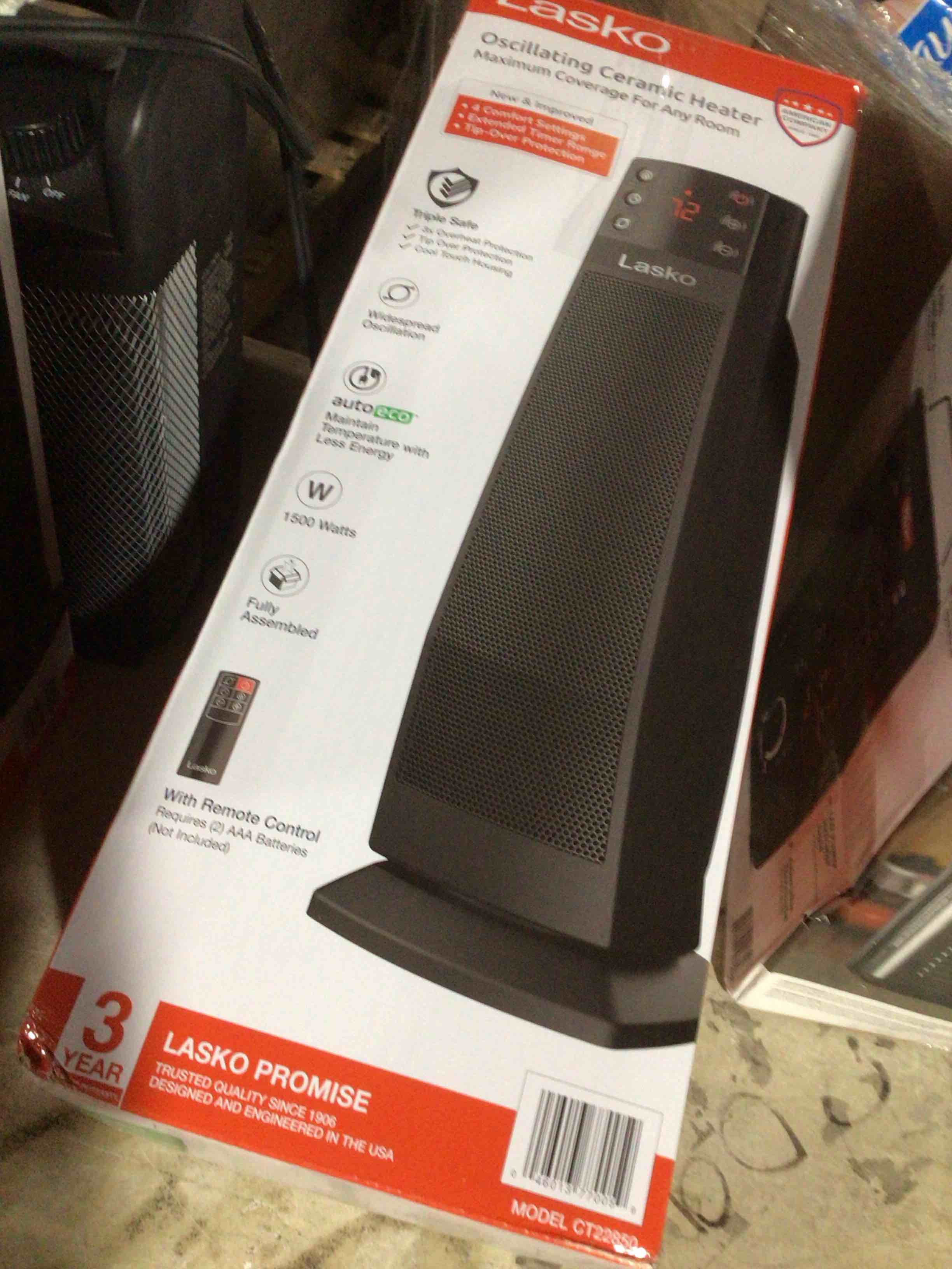 Condition photo showing As Is for Lasko calefactor ceramico oscillation 