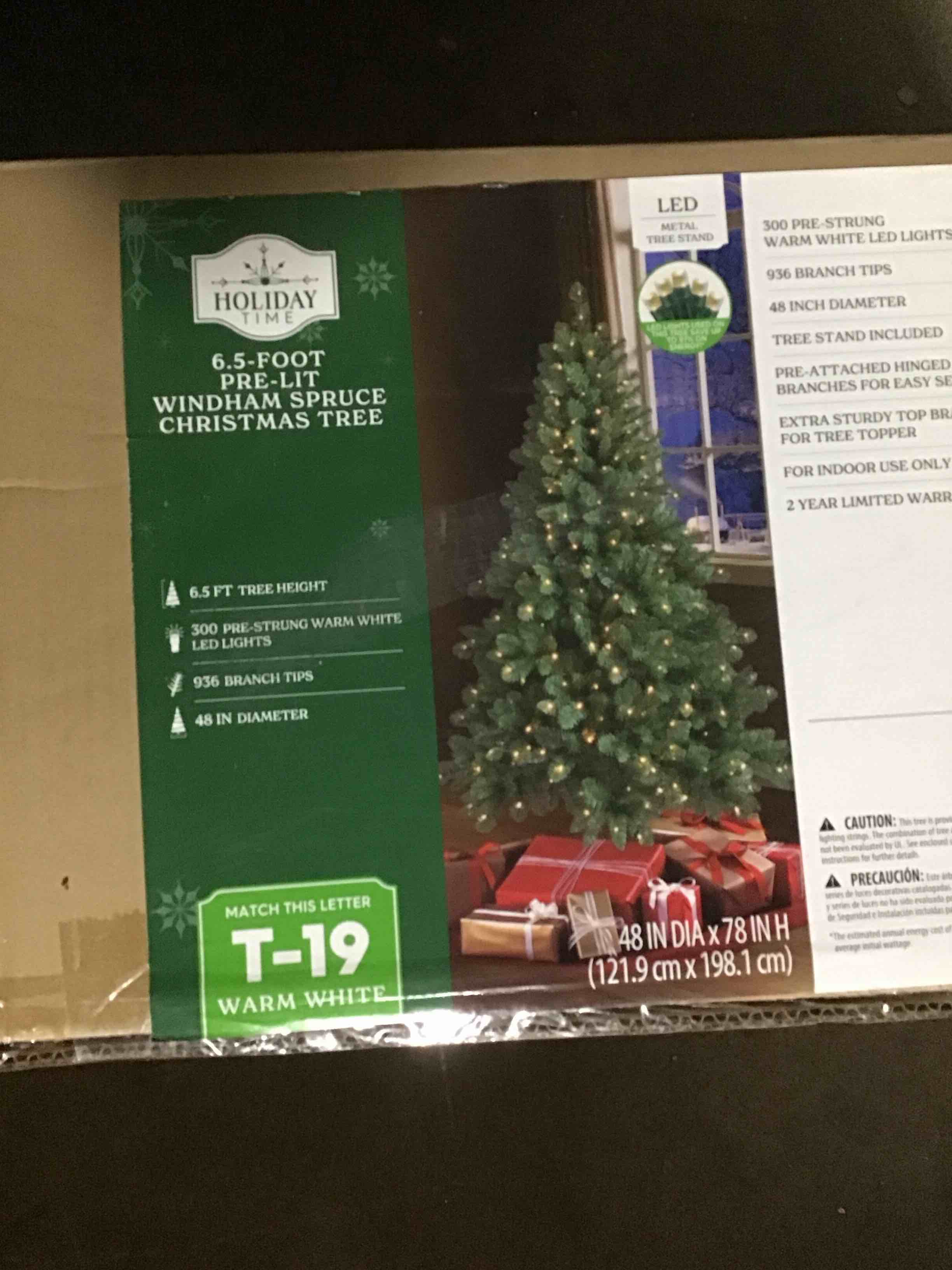 shareconn 6.5ft prelit premium artificial hinged classic spruce christmas tree with pre-lit 250 warm white lights, 900branch tips and foldable stand, perfect choice for xmas decoration, 6.5 ft, green