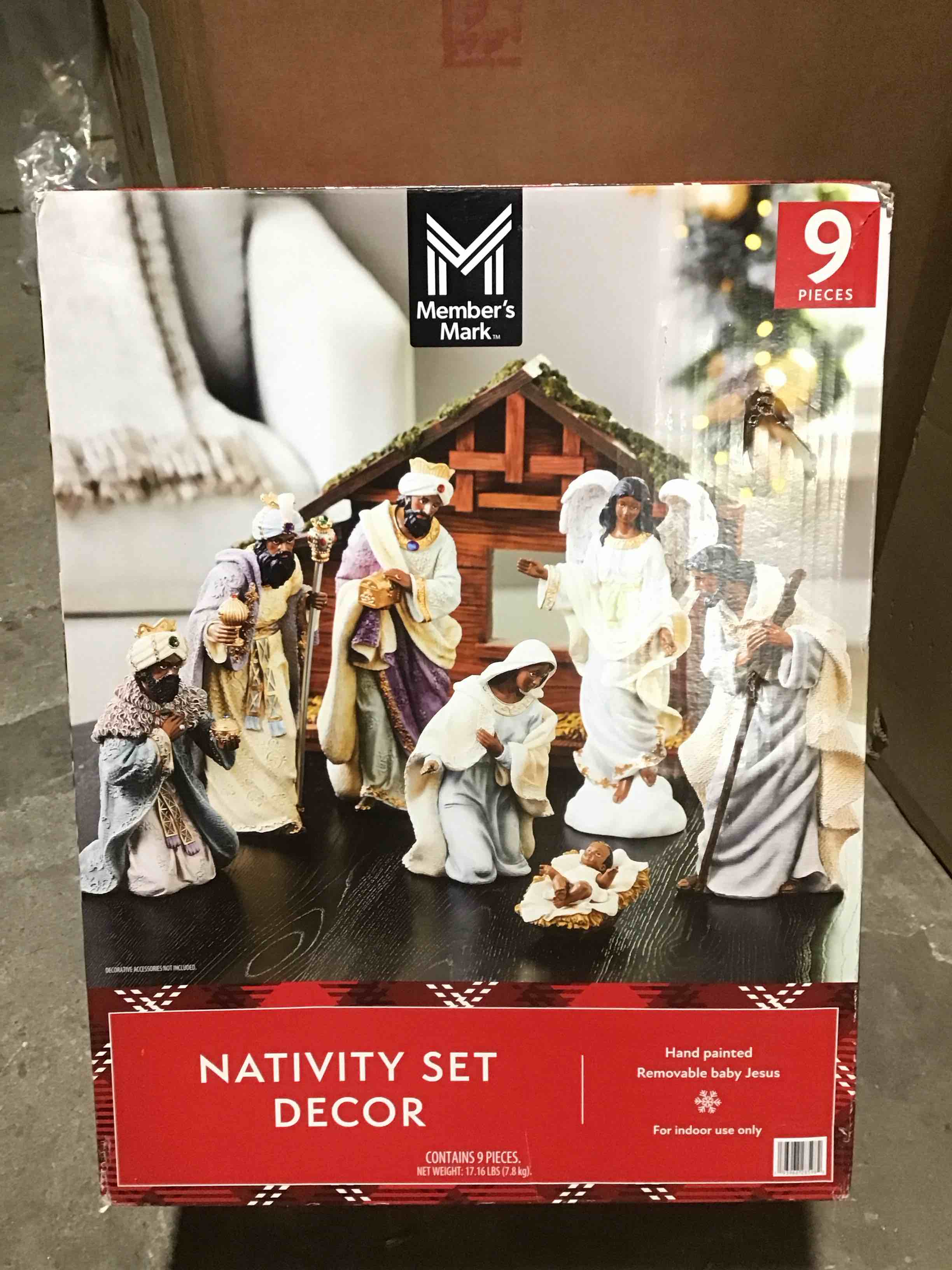 Member's Mark Nativity Set, 9 pcs