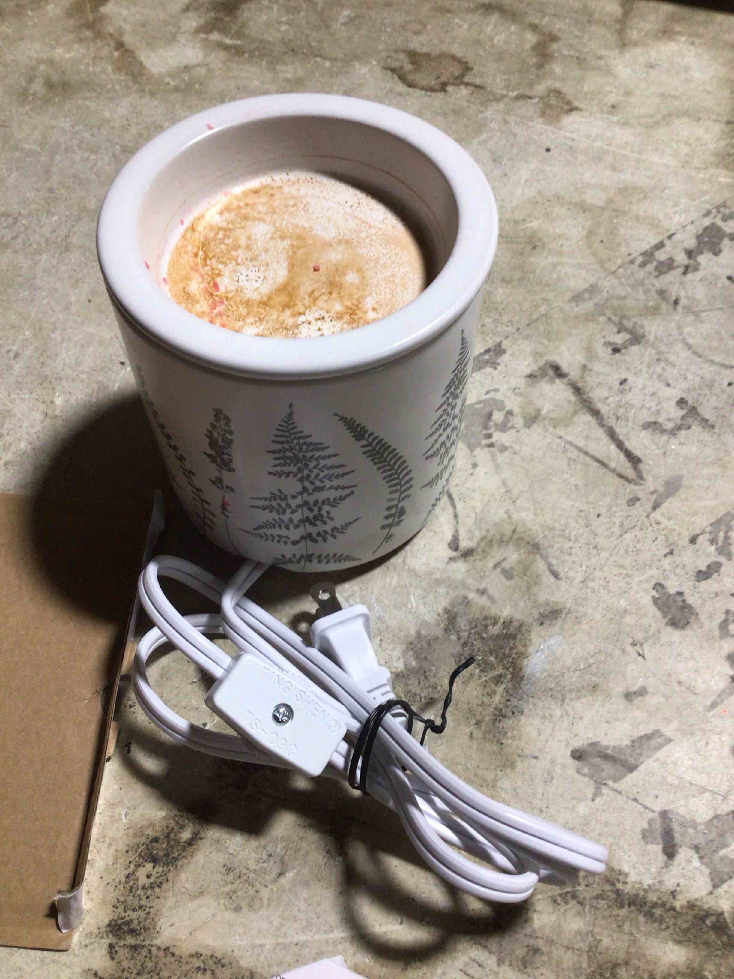 Condition photo showing As Is for Mainstays Electric 18-Watt Botanical Decal Ceramic Wax Warmer  White