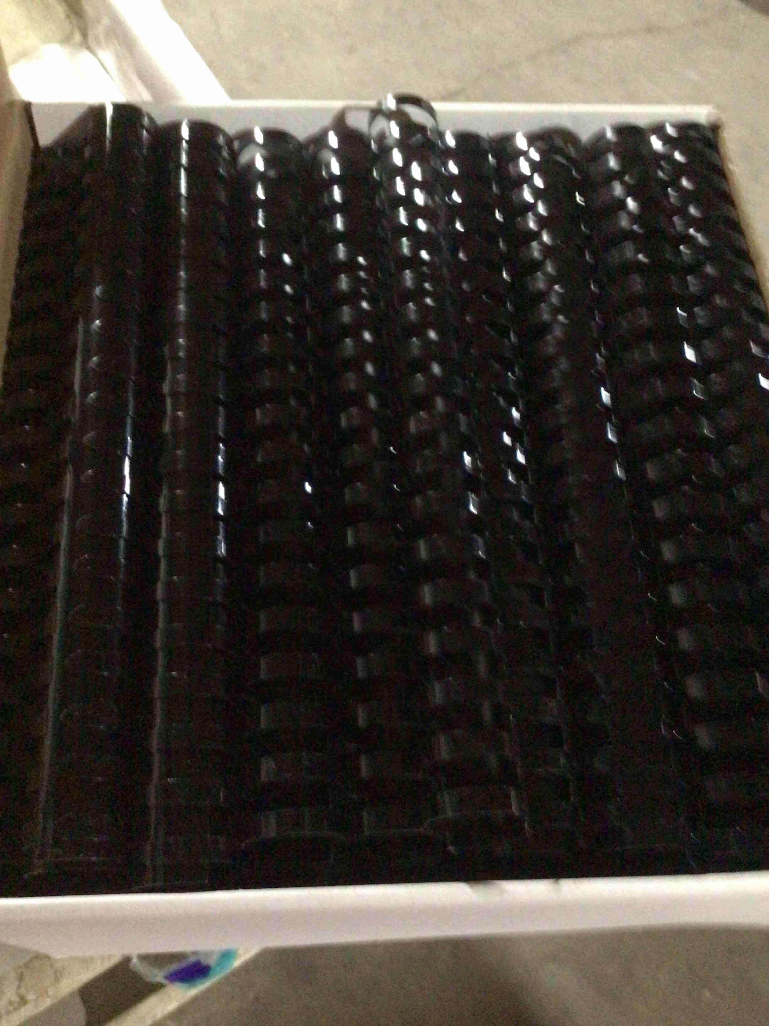 Condition photo showing Good Condition for GBC Binding Spines / Spirals / Coils, 1" Diameter, 225 Sheet Capacity, CombBind, Black, 100 Pack (4000118)