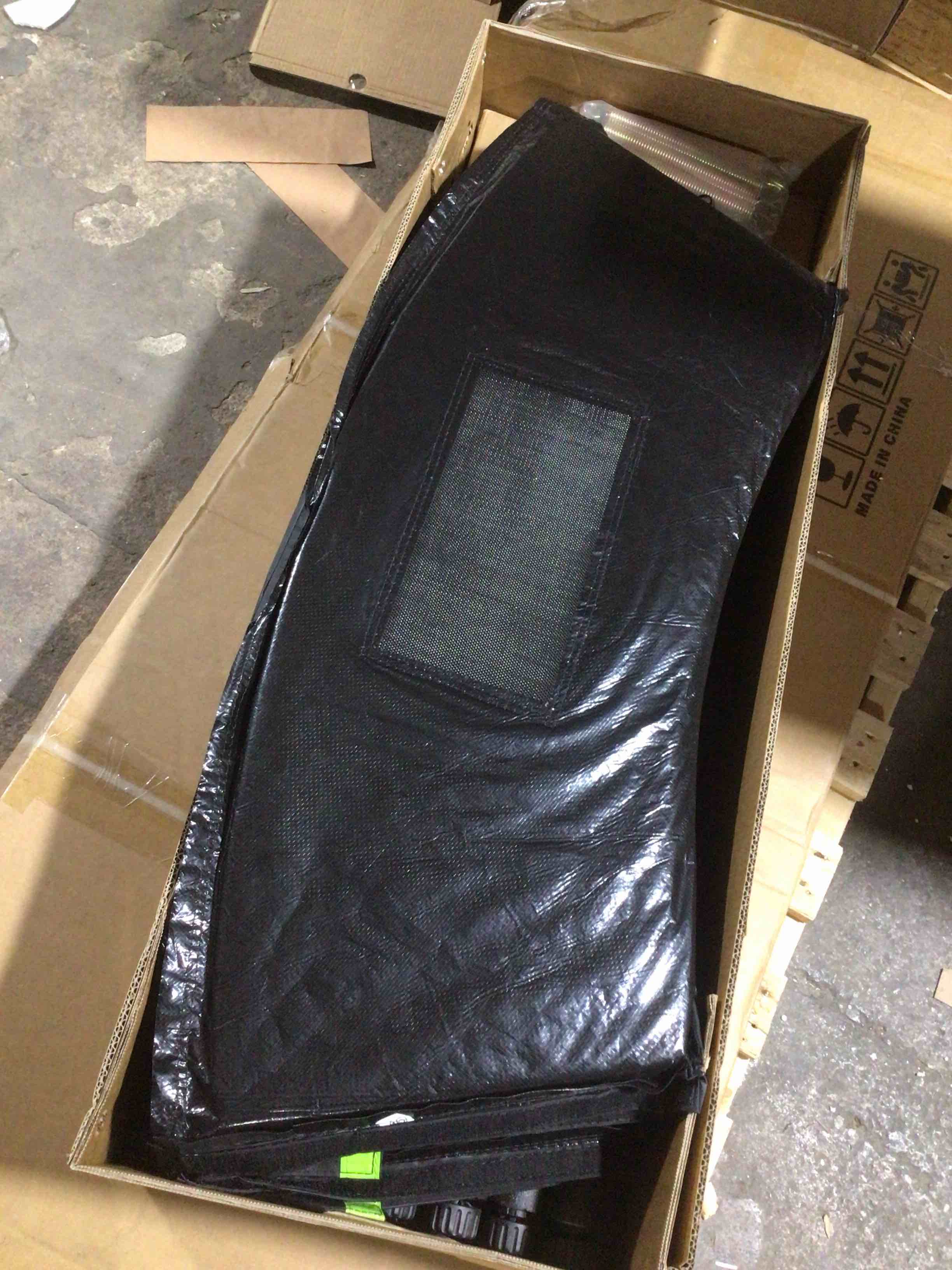 Condition photo showing Good Condition for (incomplete, box 8 of 8) meg19-v1a-b8 mega™ 19ft trampoline