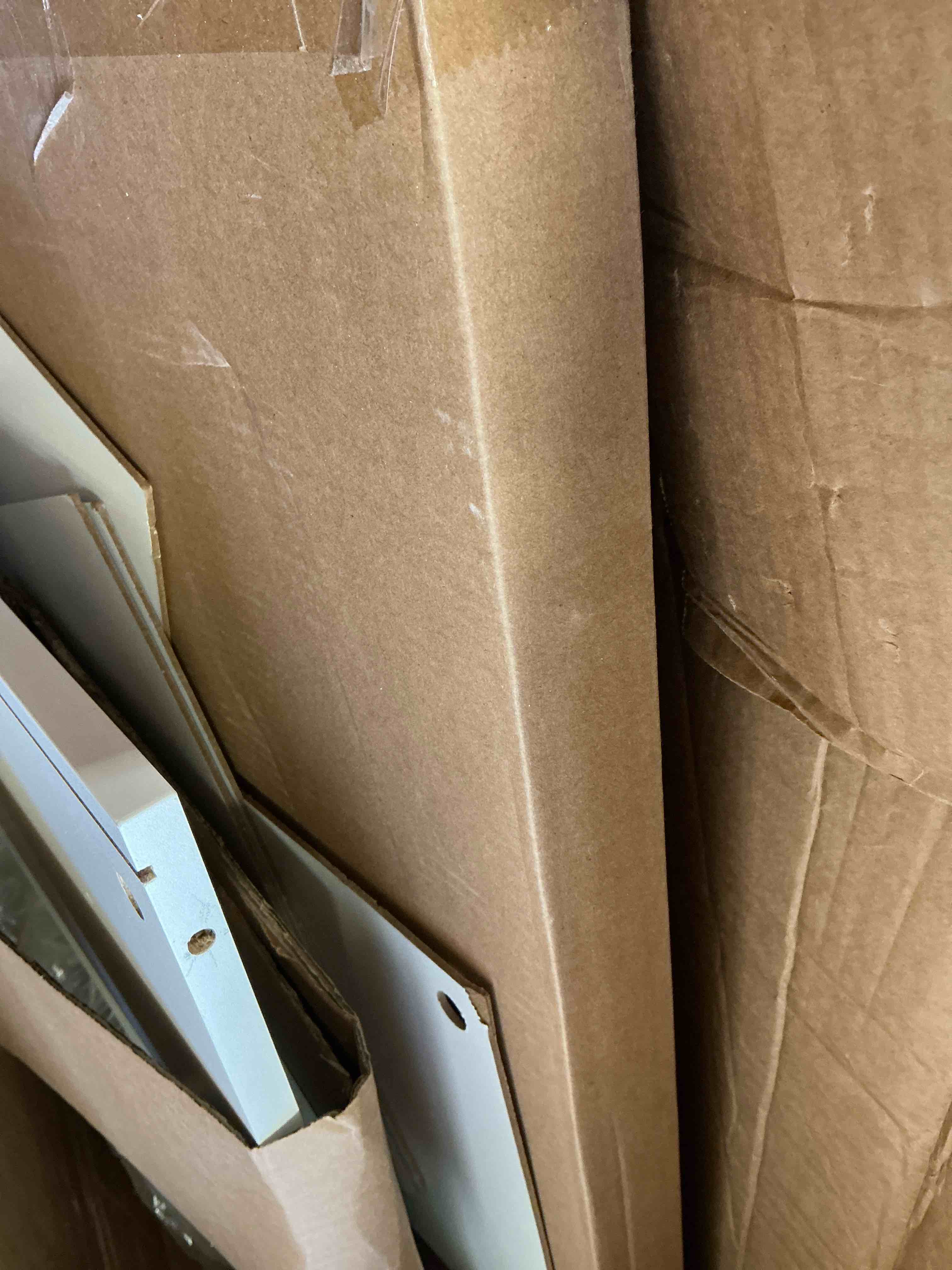 https://s3.amazonaws.com/lotting-images-prod/bidfta/BRN3784688_1785520585561.jpeg