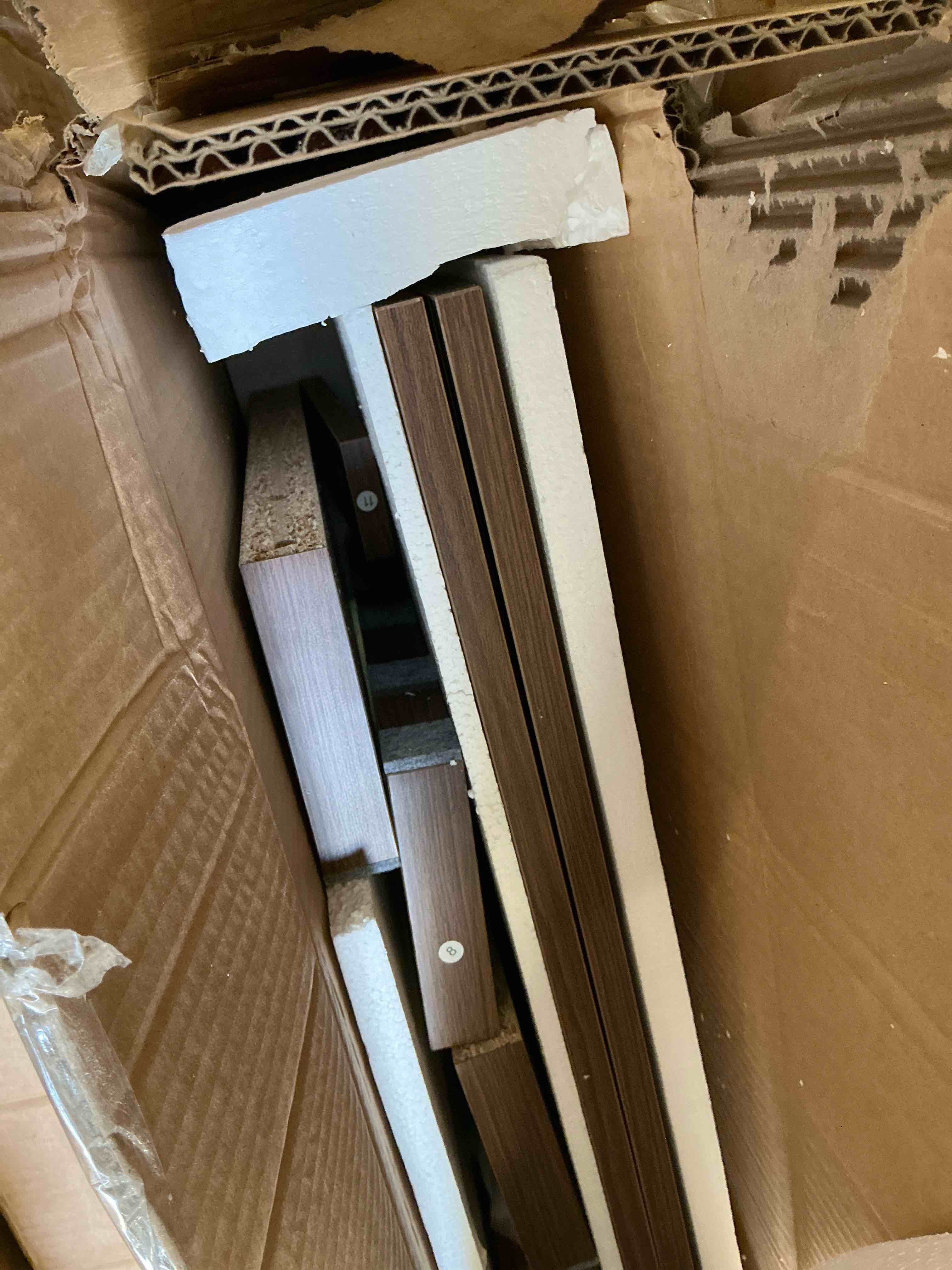 https://s3.amazonaws.com/lotting-images-prod/bidfta/BRN3784699_1785527639570.jpeg