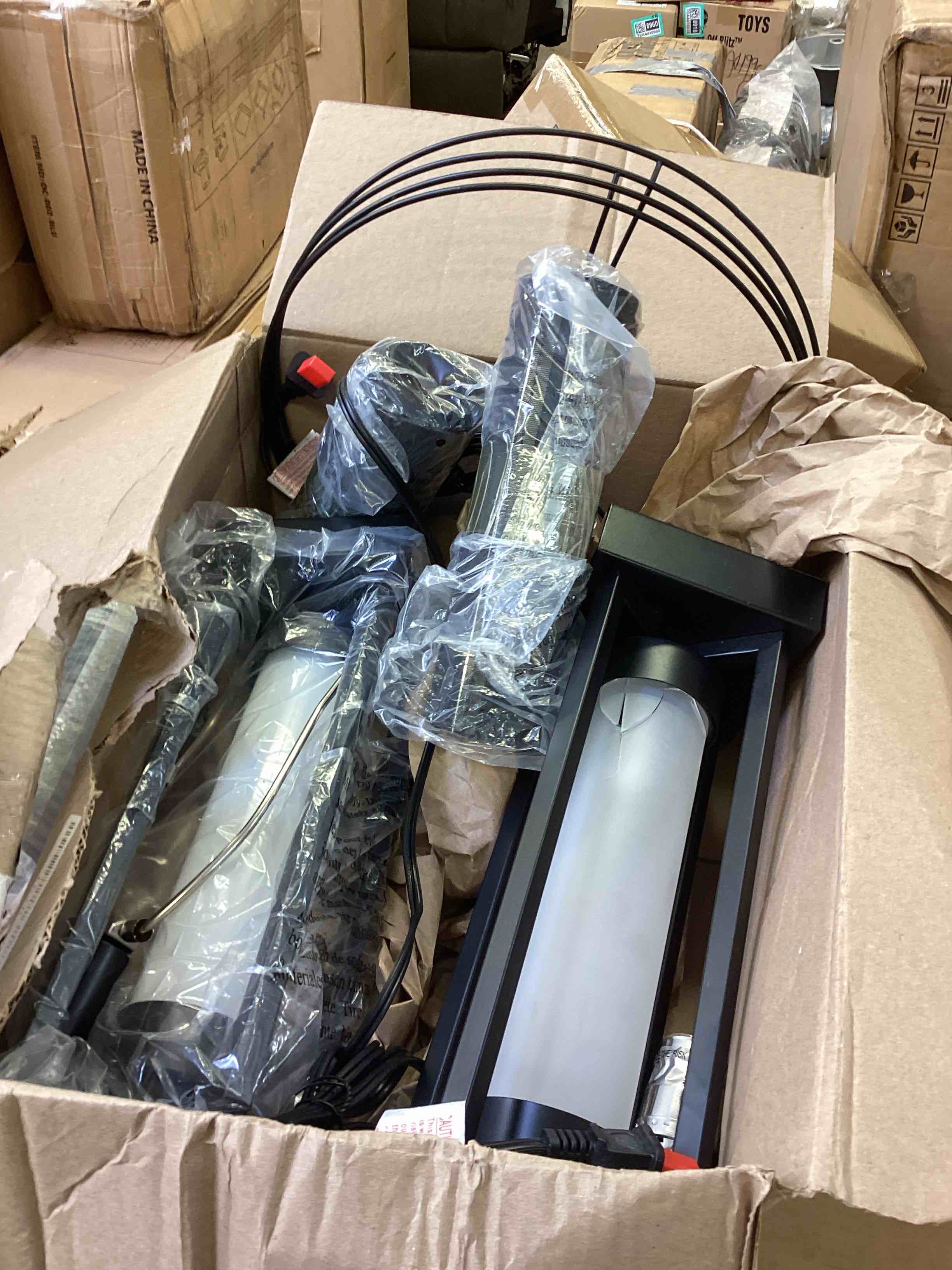 https://s3.amazonaws.com/lotting-images-prod/bidfta/BRN3784764_1789574889067.jpeg