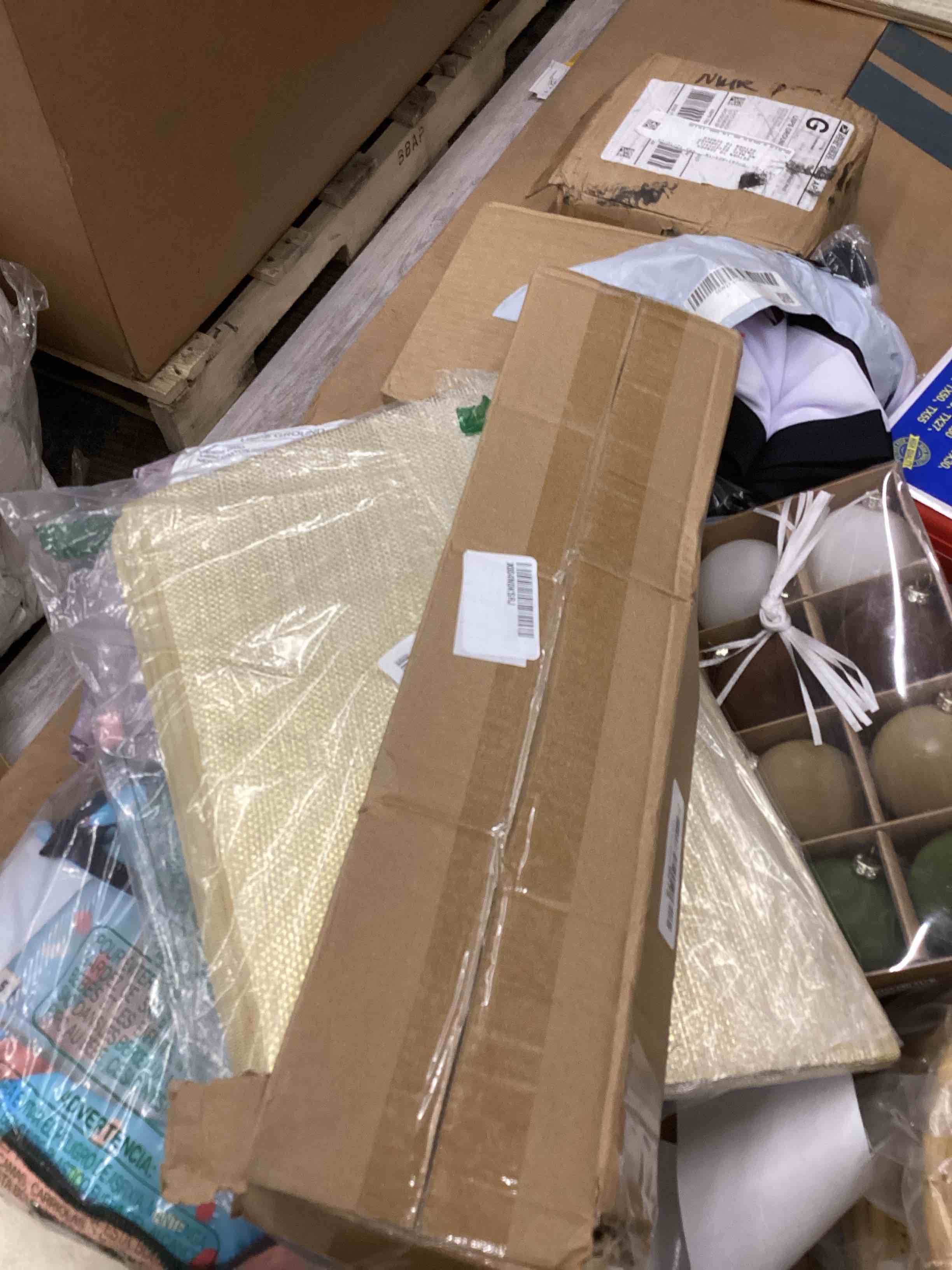 Condition photo showing Good Condition for curtain rod for windows 48 to 84 inch, 2 pack 5/8 inch gold adjustable curtain rod, with 4 brackets, easy installation and simple end caps, for living room, bedroom, outdoor 30-90"(2 pack) gold