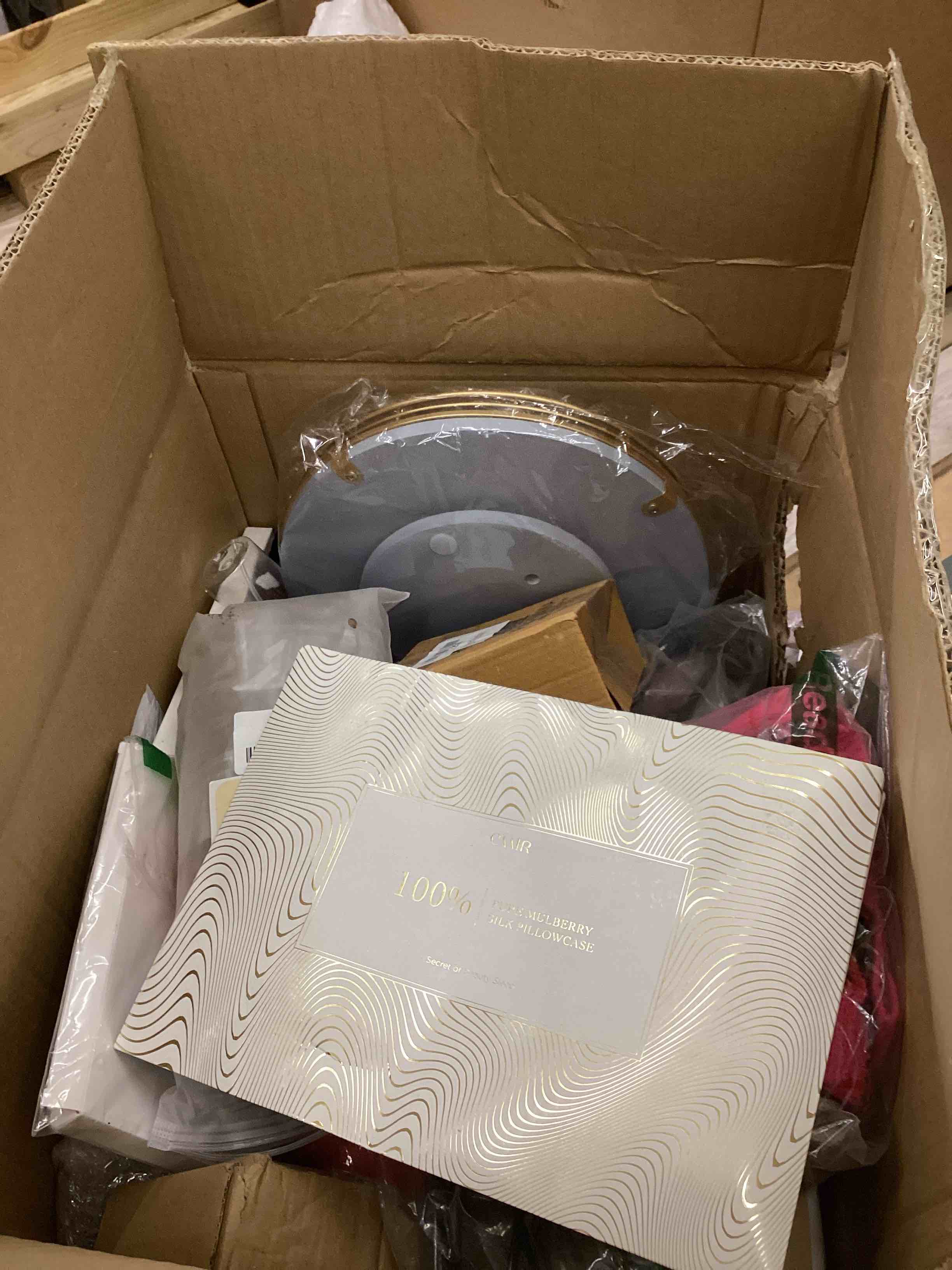 Assorted miscellaneous items 