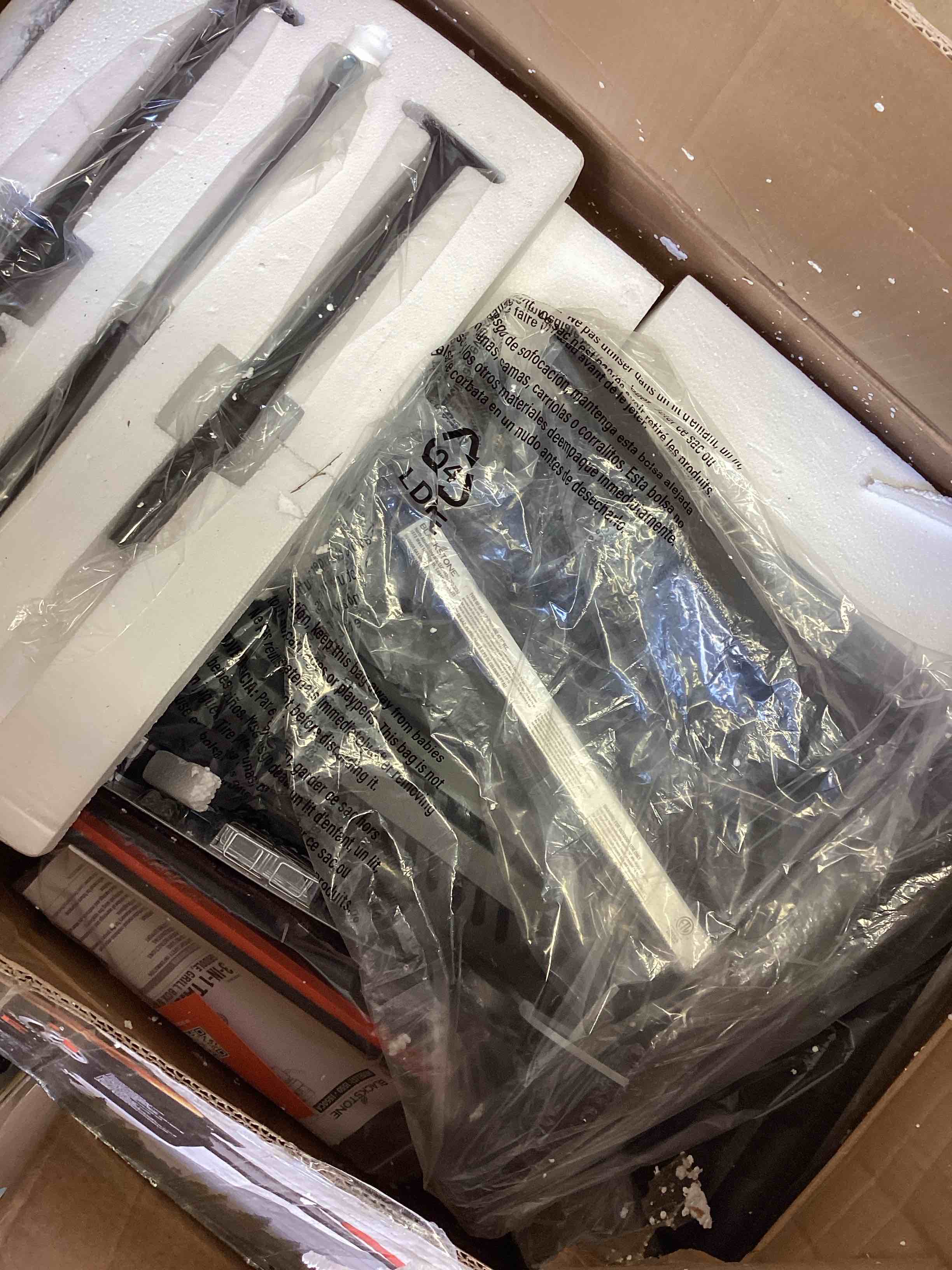 Condition photo showing Good Condition for blackstone - on the go 17-in. tailgater outdoor griddle - black