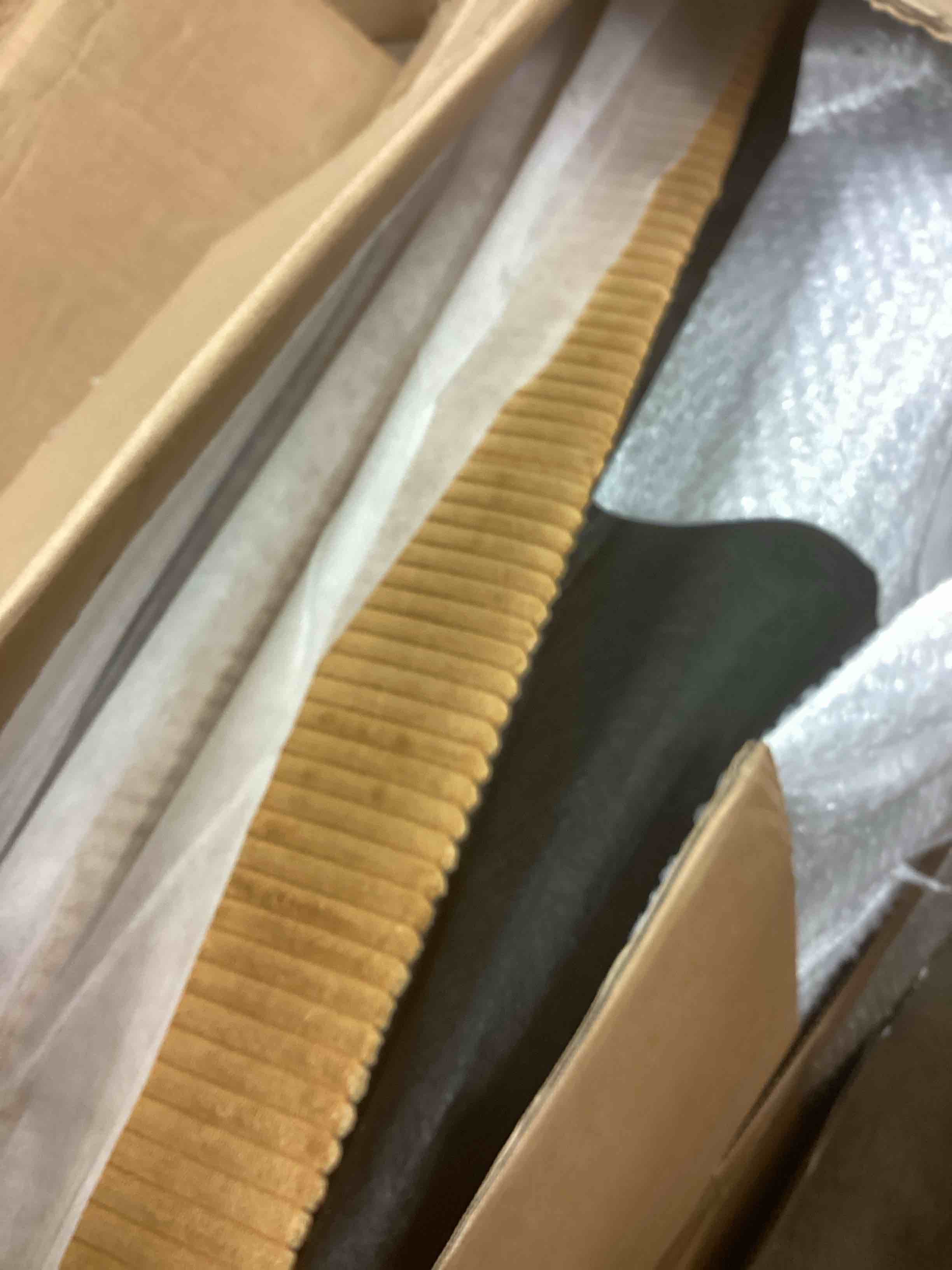 https://s3.amazonaws.com/lotting-images-prod/bidfta/BRN3787911_1776373372473.jpeg