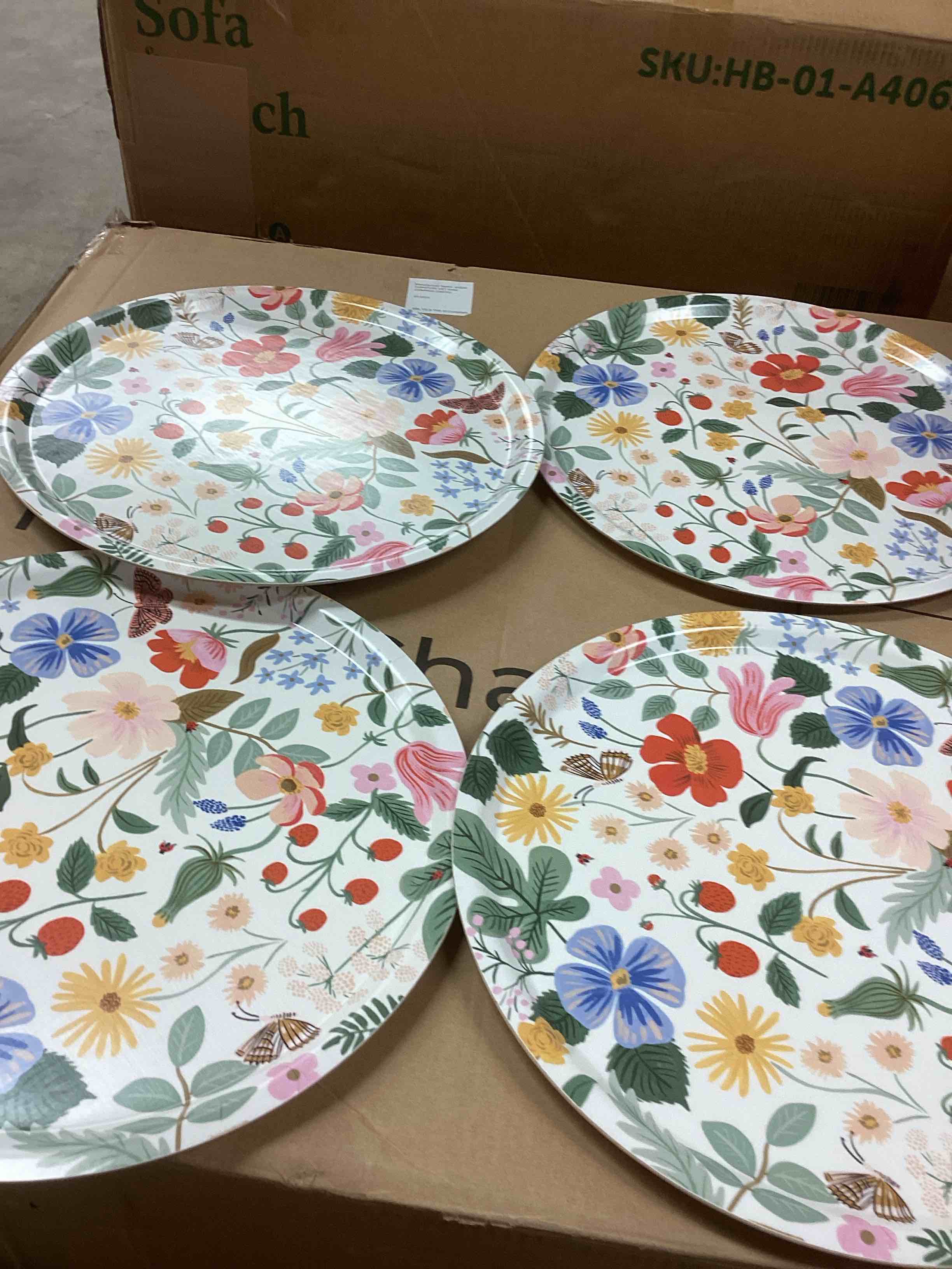 Condition photo showing Good Condition for round bent ply tray - strawberry fields