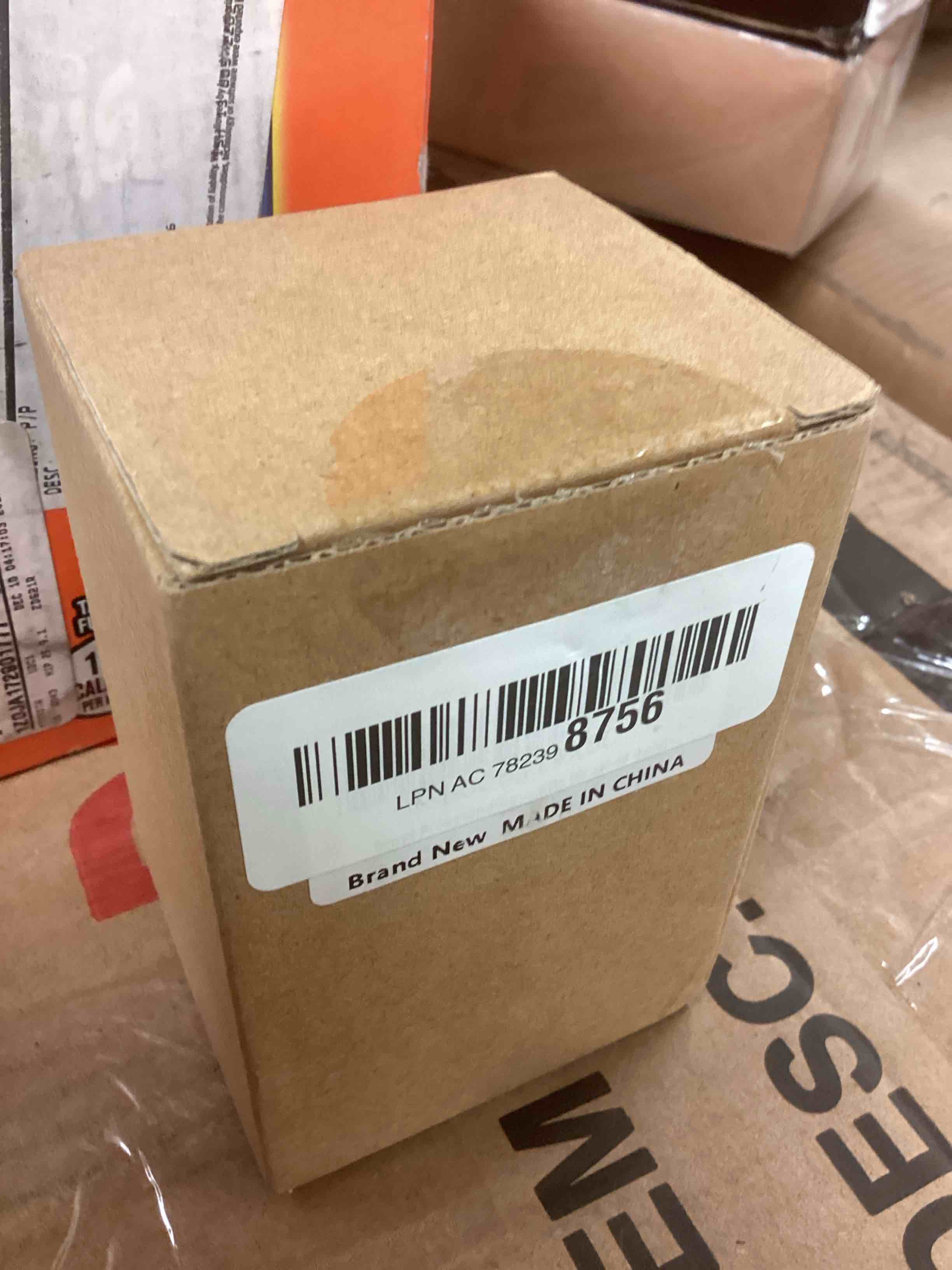 Condition photo showing New/Like New for brass freestanding tub drain, pop up freestanding tub drain plug, fits most freestanding tub drain kits (brushed gold)