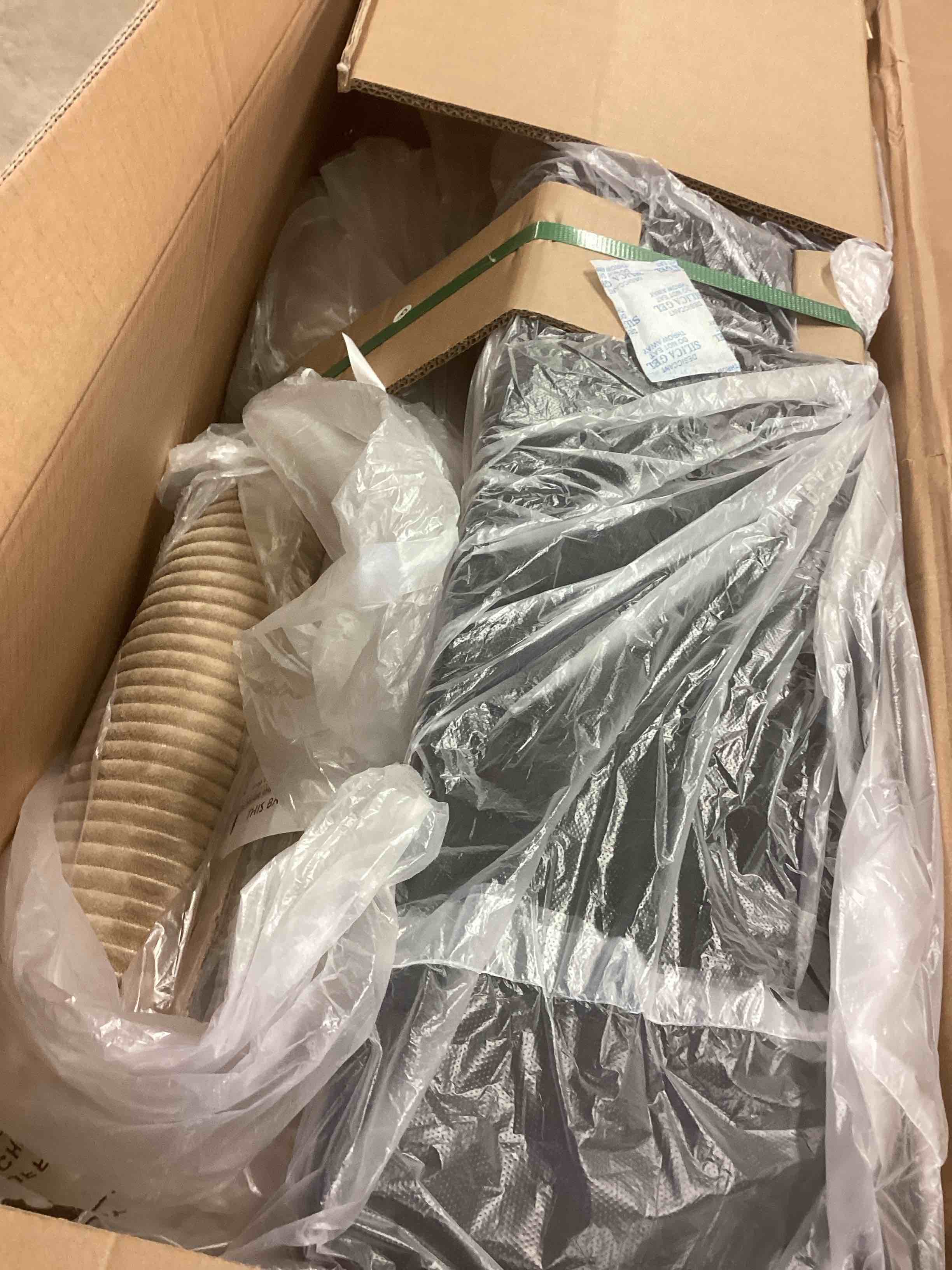 https://s3.amazonaws.com/lotting-images-prod/bidfta/BRN3788354_1776364850665.jpeg