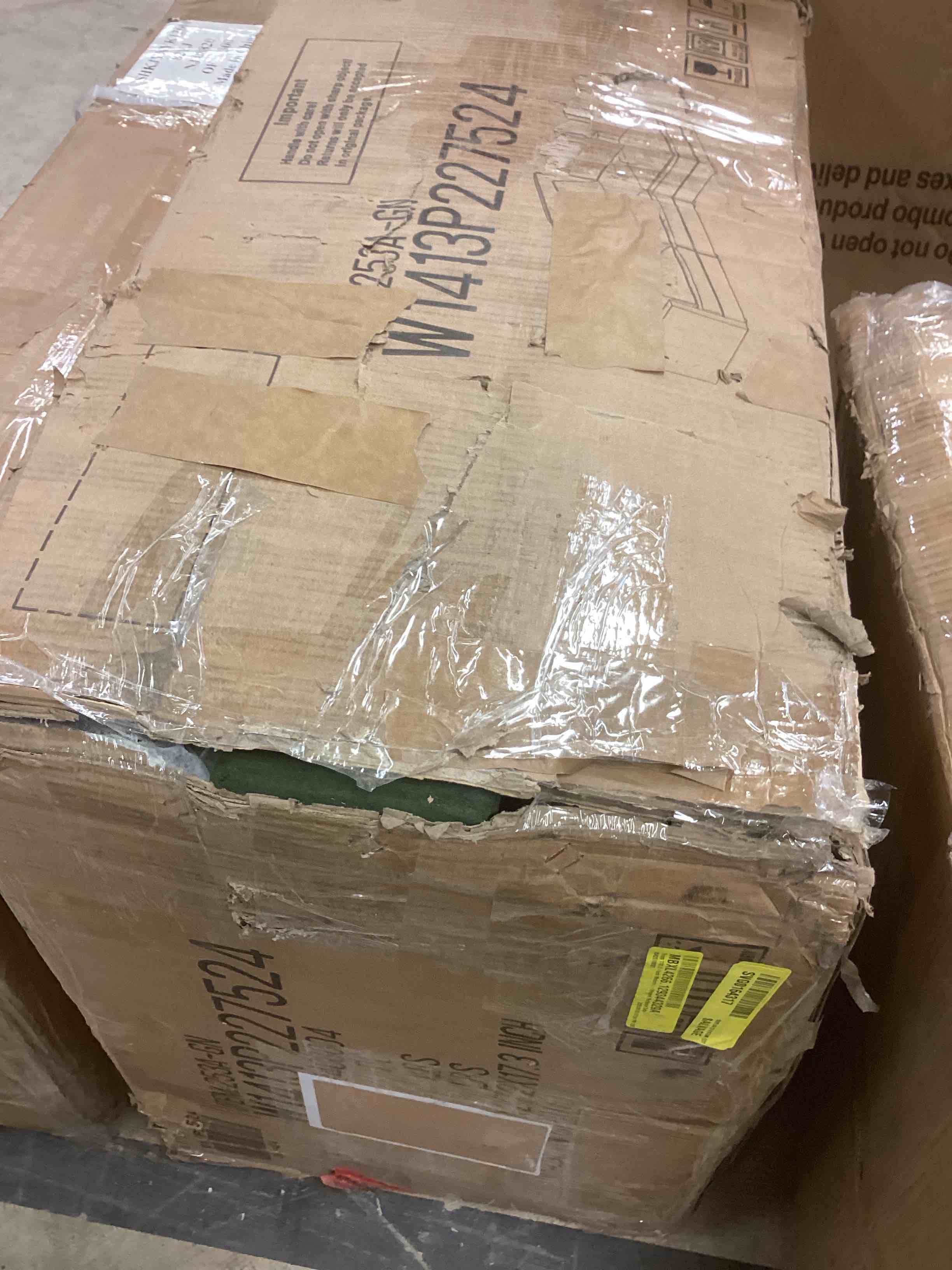 https://s3.amazonaws.com/lotting-images-prod/bidfta/BRN3788431_1776441529938.jpeg