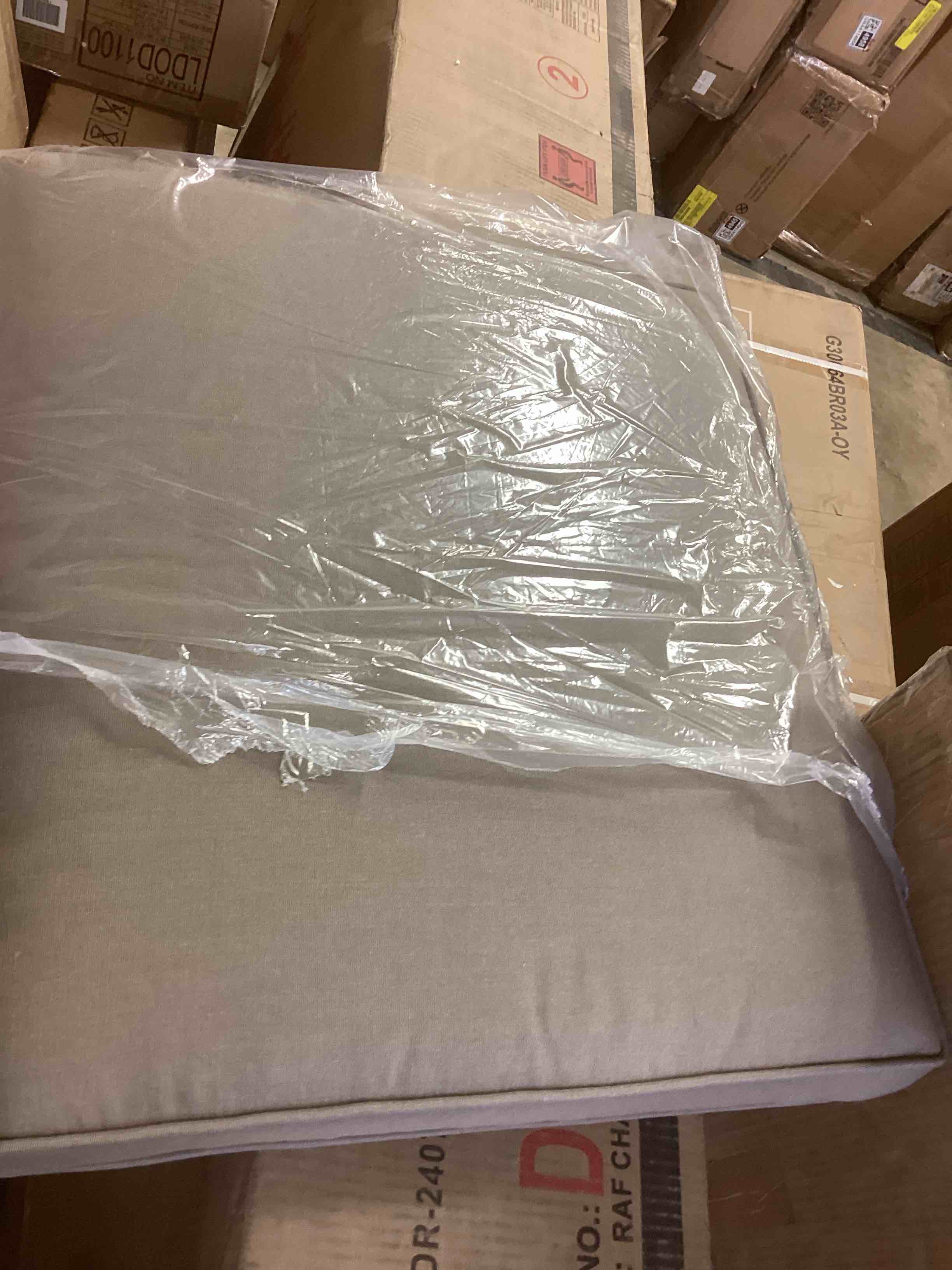 Condition photo showing New/Like New for eddie bauer chair pad double piped 21x19x2.5, canvas taupe