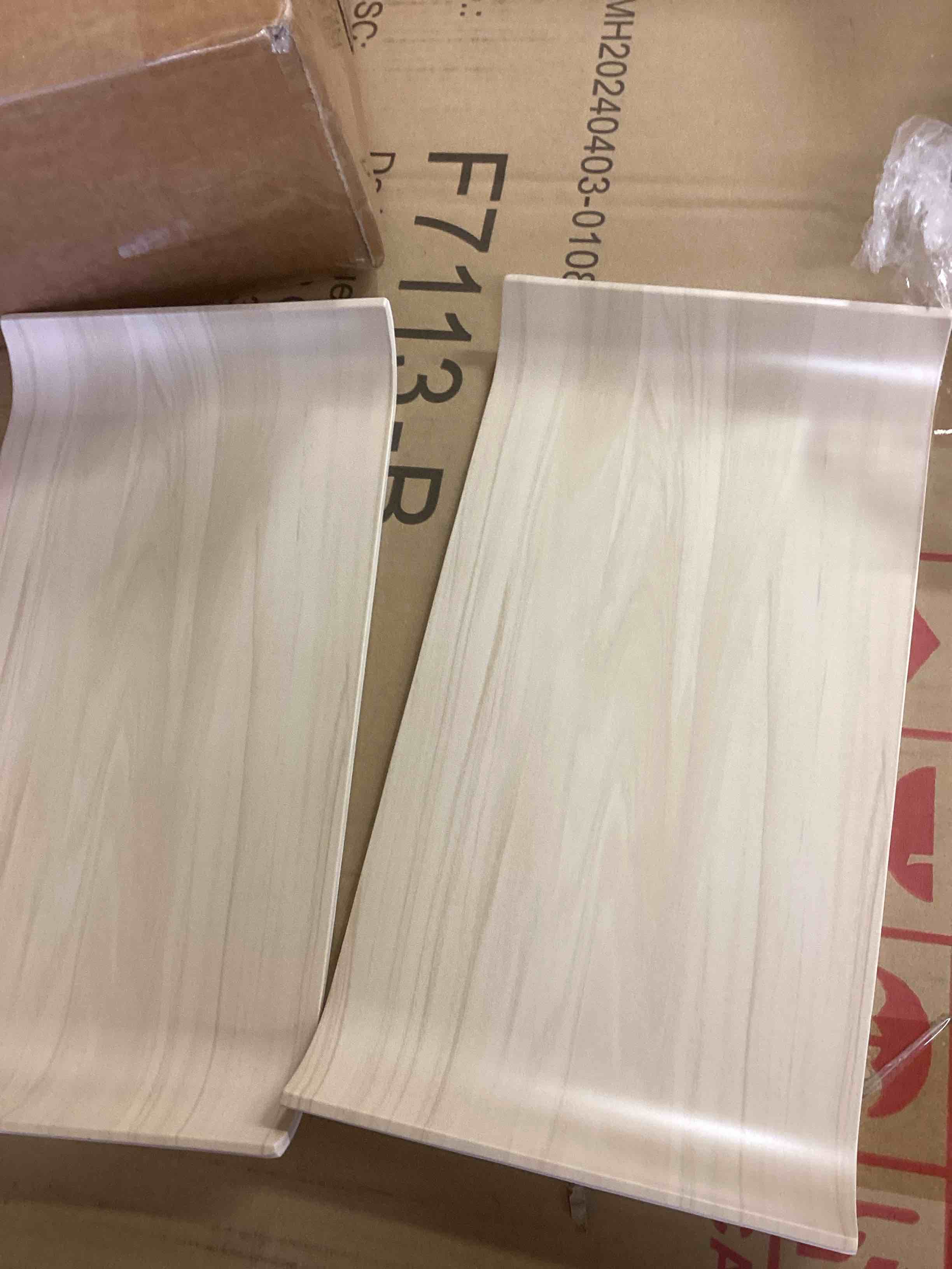 Condition photo showing New/Like New for antibes snack tray 6505 set of 2