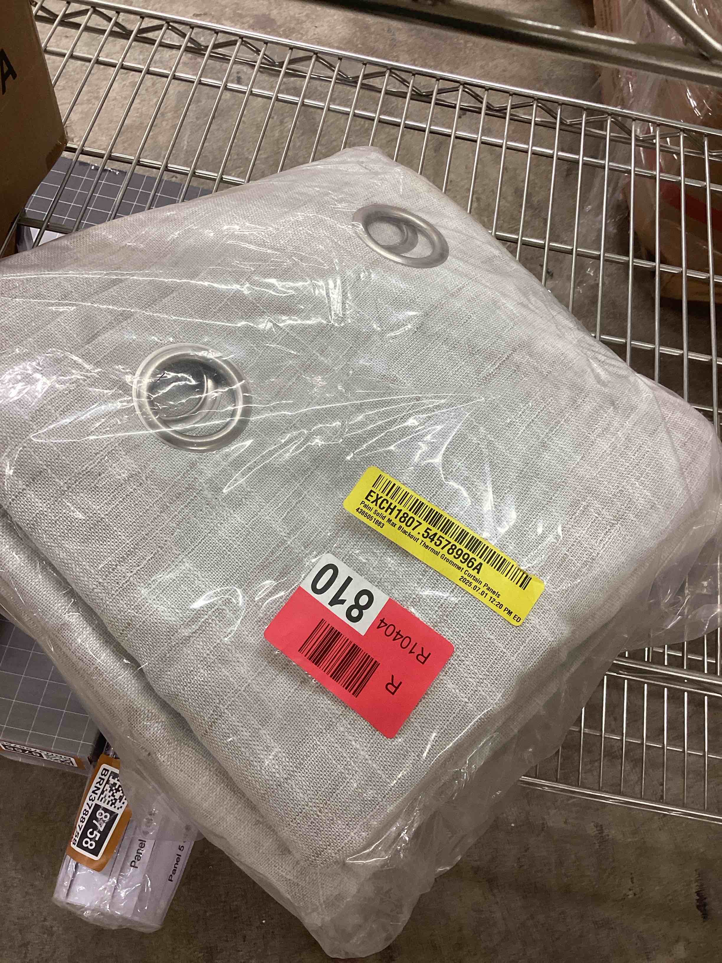 Condition photo showing Good Condition for palni solid max blackout thermal grommet curtain panels (set of 2) 52 x 84