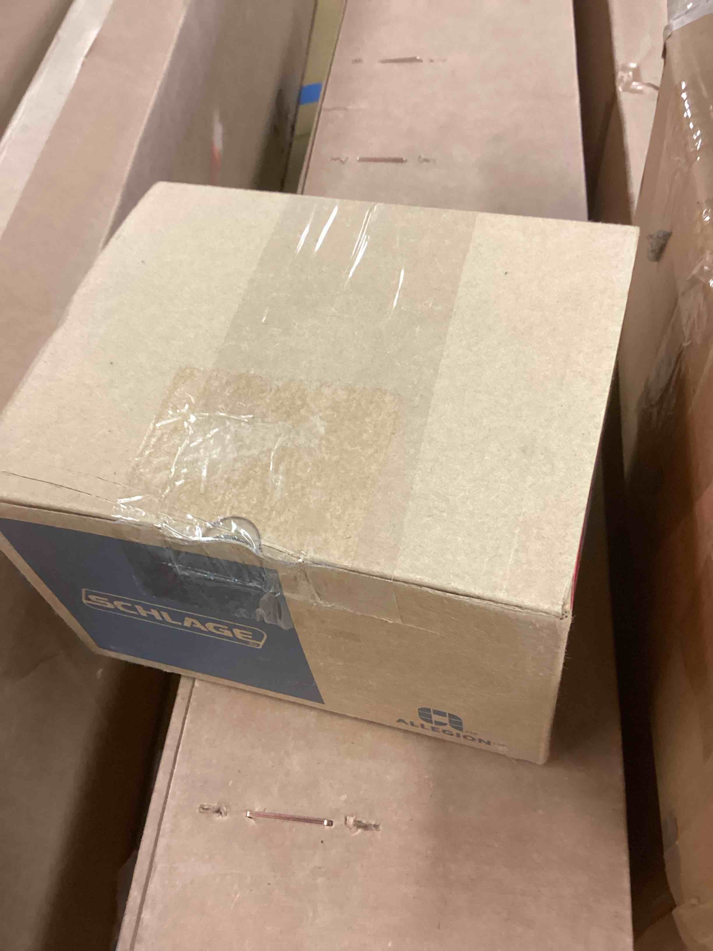 https://s3.amazonaws.com/lotting-images-prod/bidfta/BRN3788915_1777297108672.jpeg