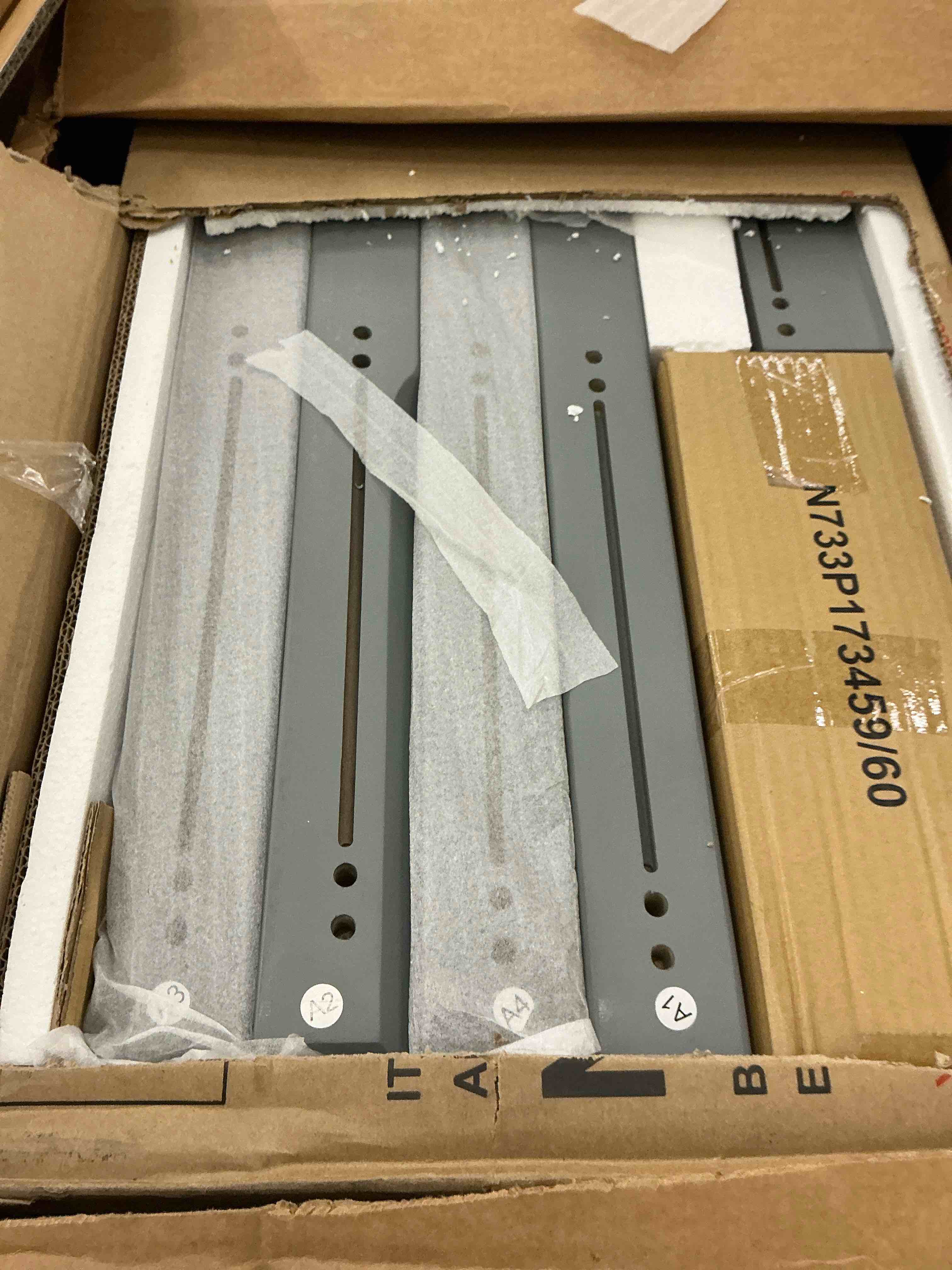 https://s3.amazonaws.com/lotting-images-prod/bidfta/BRN3789133_1777396067072.jpeg