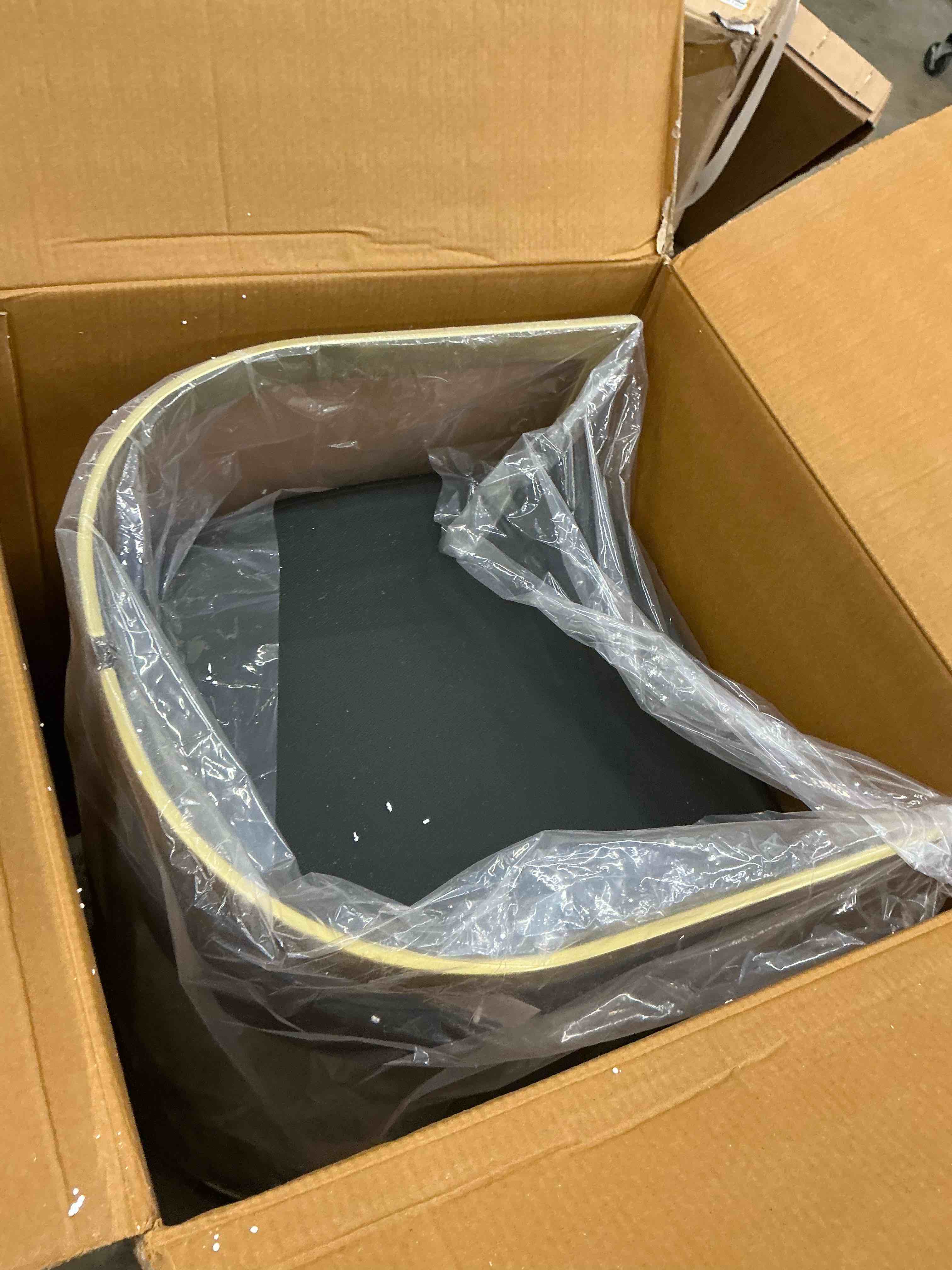 Condition photo showing New/Like New for black bar stool
