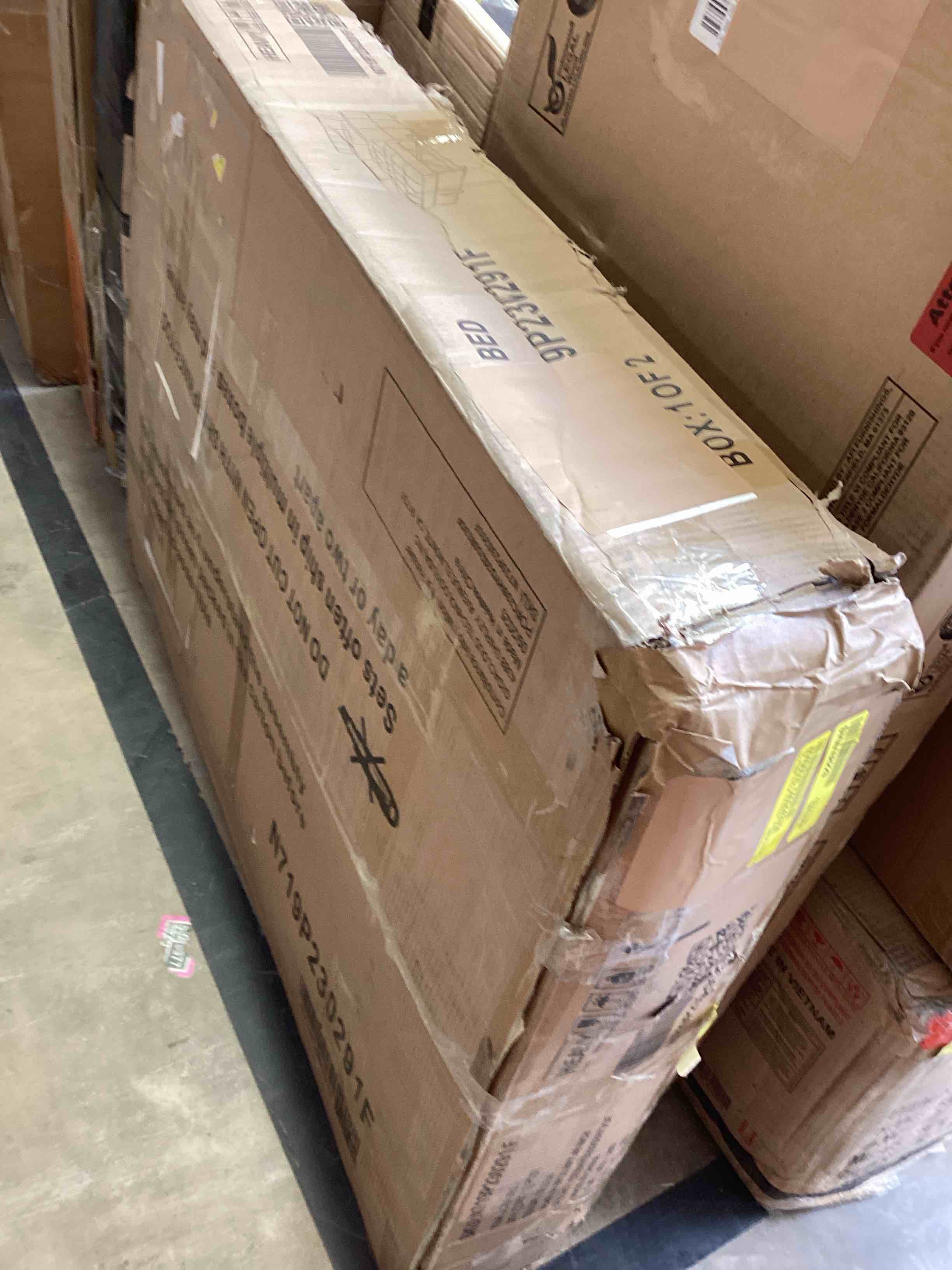 https://s3.amazonaws.com/lotting-images-prod/bidfta/BRN3789402_1777576169308.jpeg