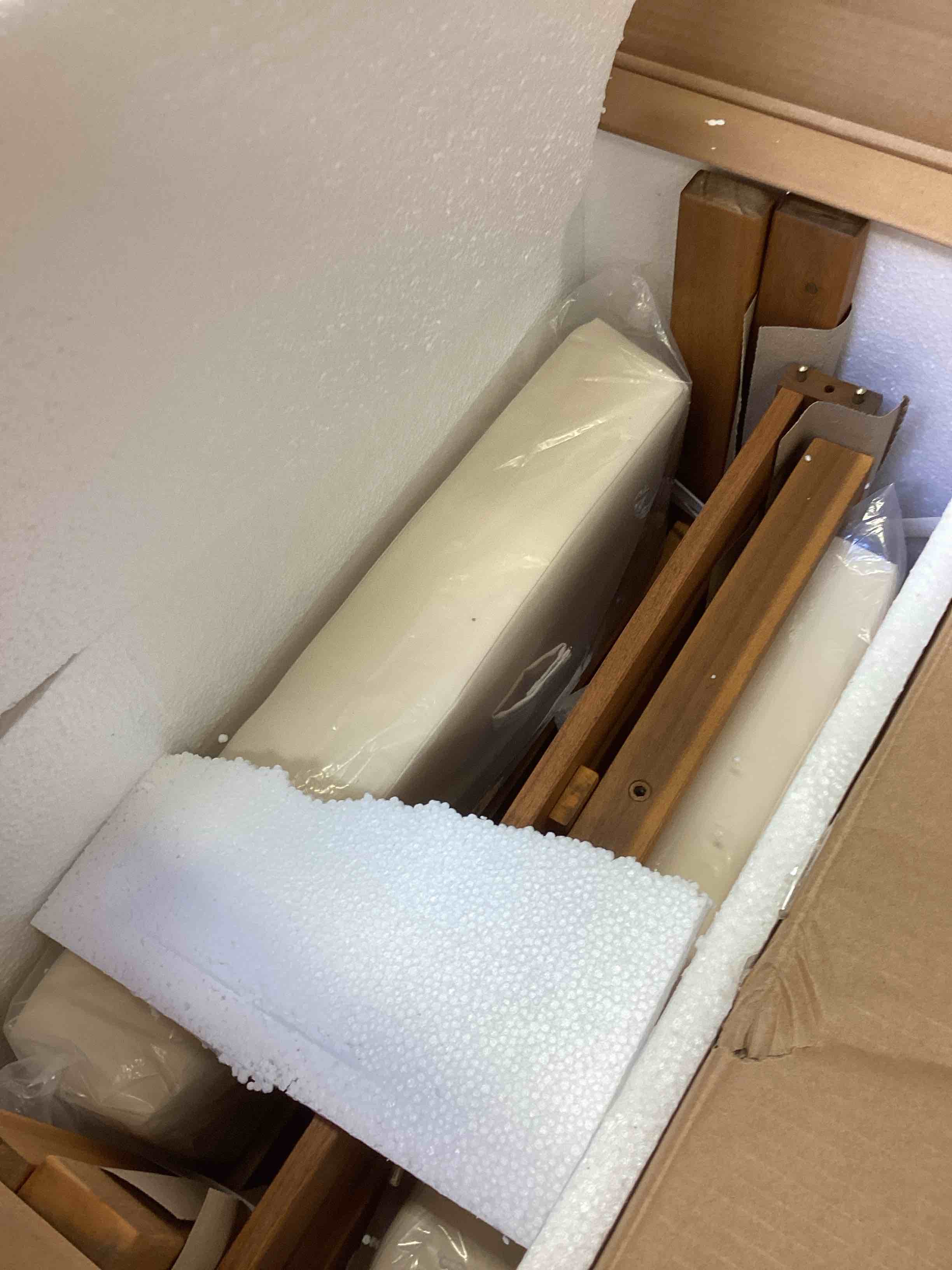 https://s3.amazonaws.com/lotting-images-prod/bidfta/BRN3789425_1777581686477.jpeg