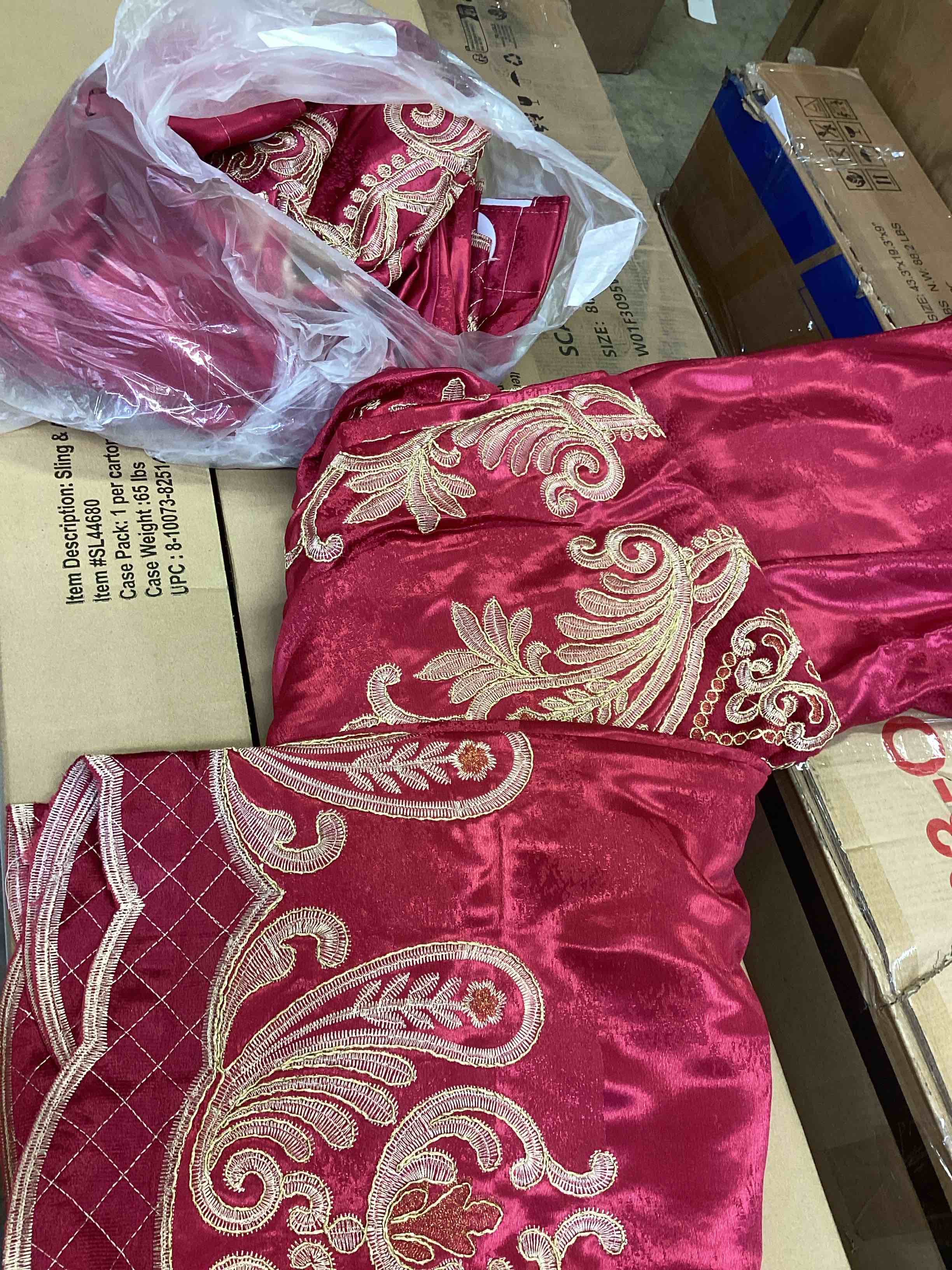 Condition photo showing Good Condition for t designers collection dayton emb attached valance backing blackout window curtains burgundy/gold
