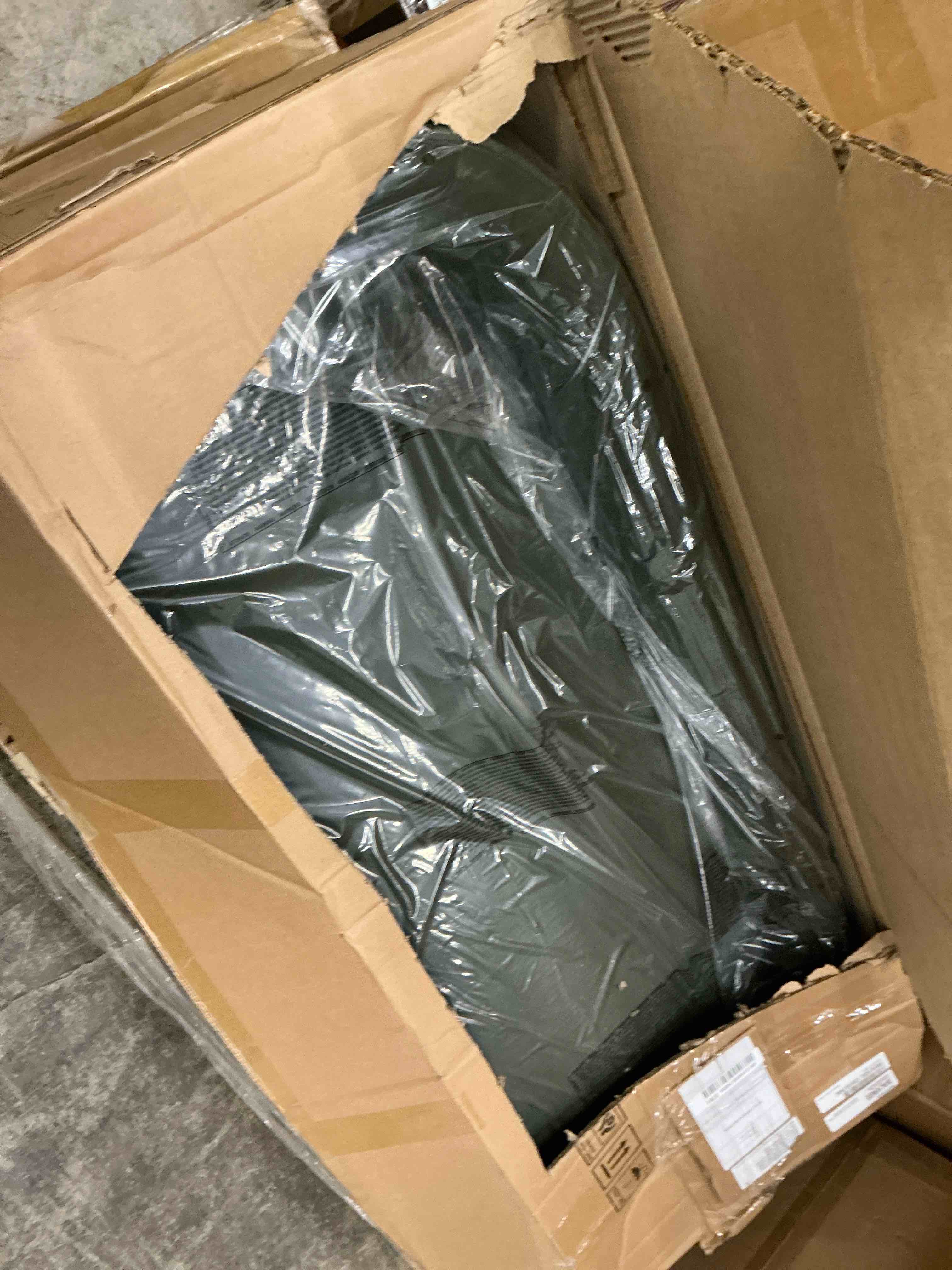 https://s3.amazonaws.com/lotting-images-prod/bidfta/BRN3789454_1777577741941.jpeg