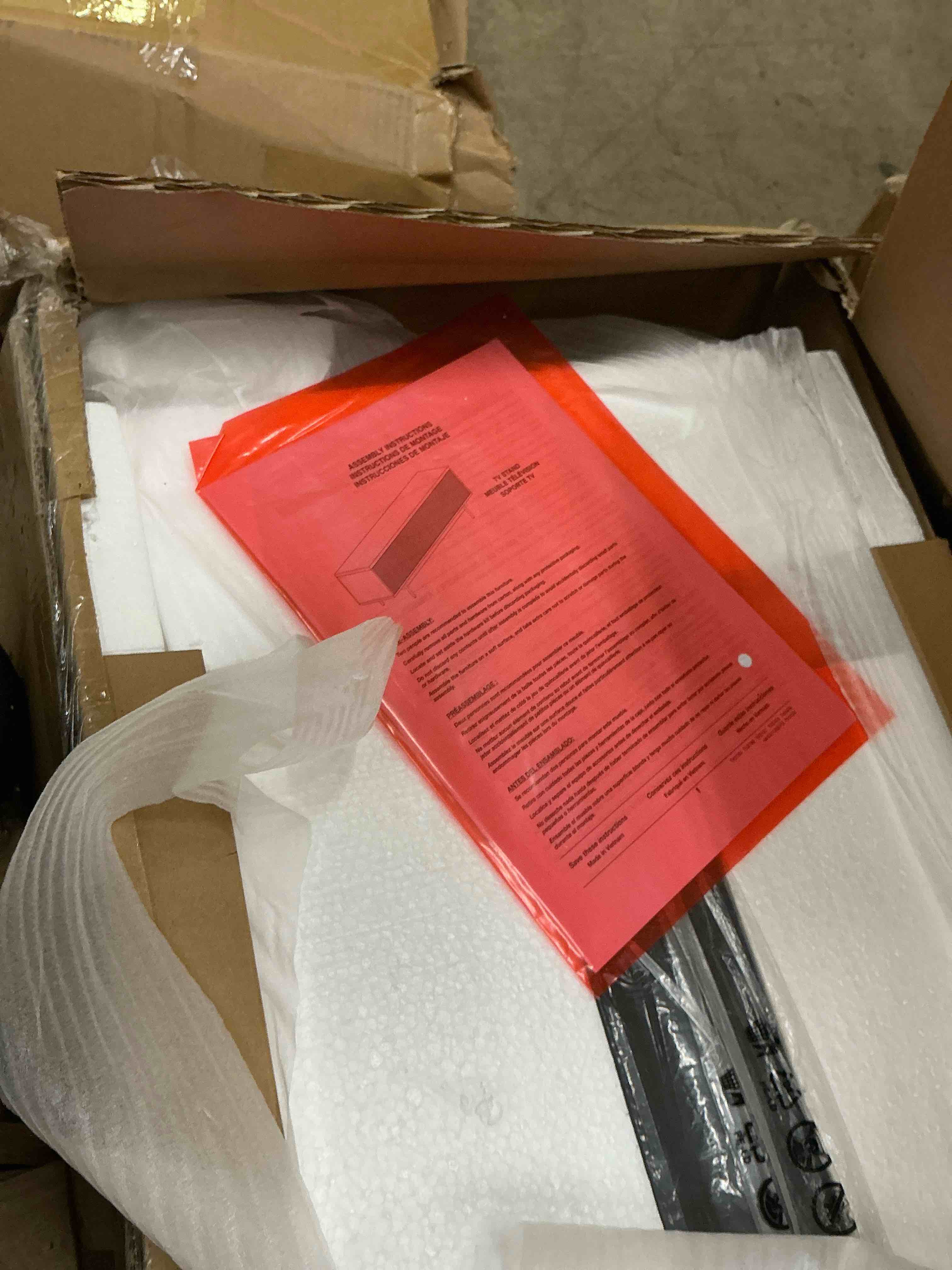 https://s3.amazonaws.com/lotting-images-prod/bidfta/BRN3789455_1777577971826.jpeg
