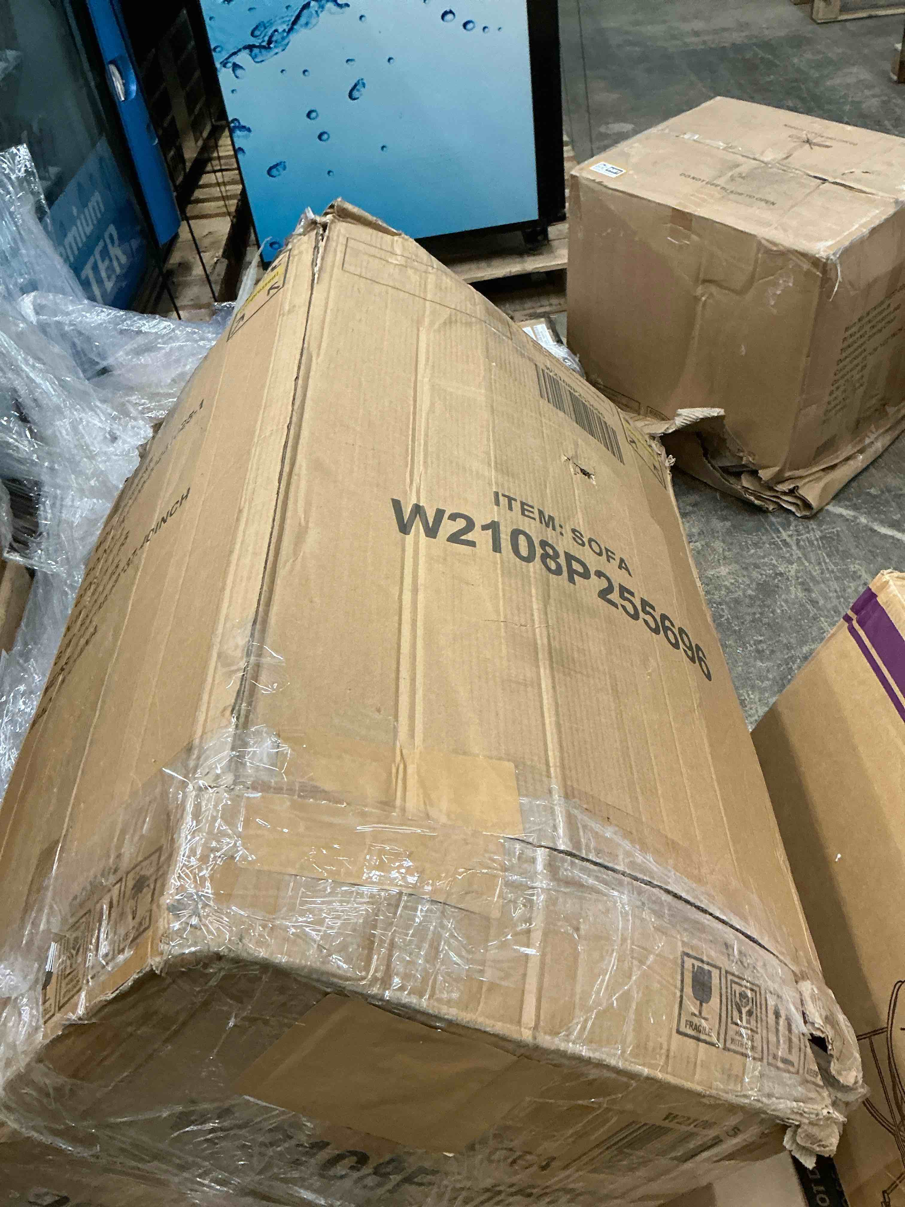 https://s3.amazonaws.com/lotting-images-prod/bidfta/BRN3789464_1777582008365.jpeg