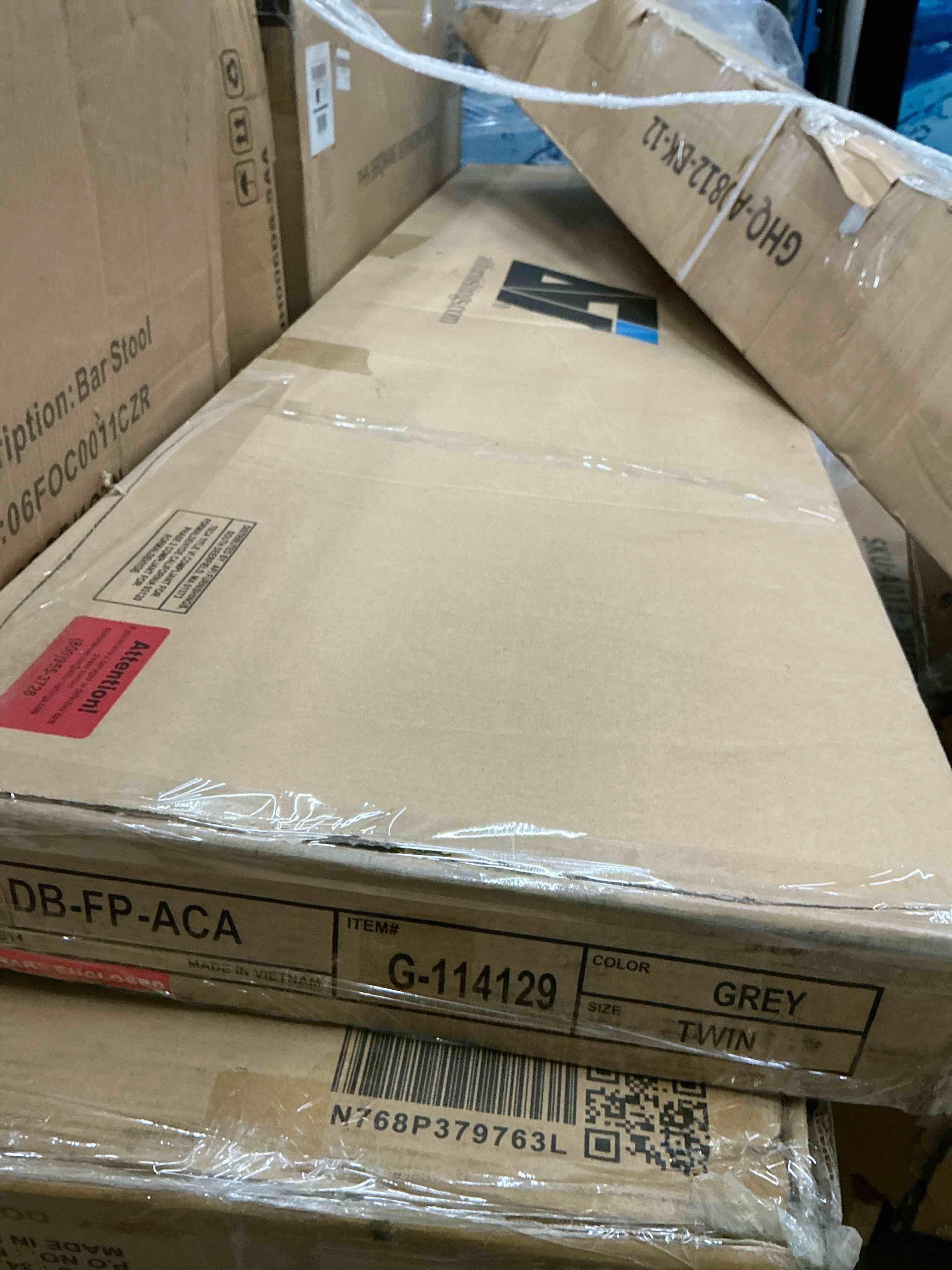 https://s3.amazonaws.com/lotting-images-prod/bidfta/BRN3789466_1777582643526.jpeg