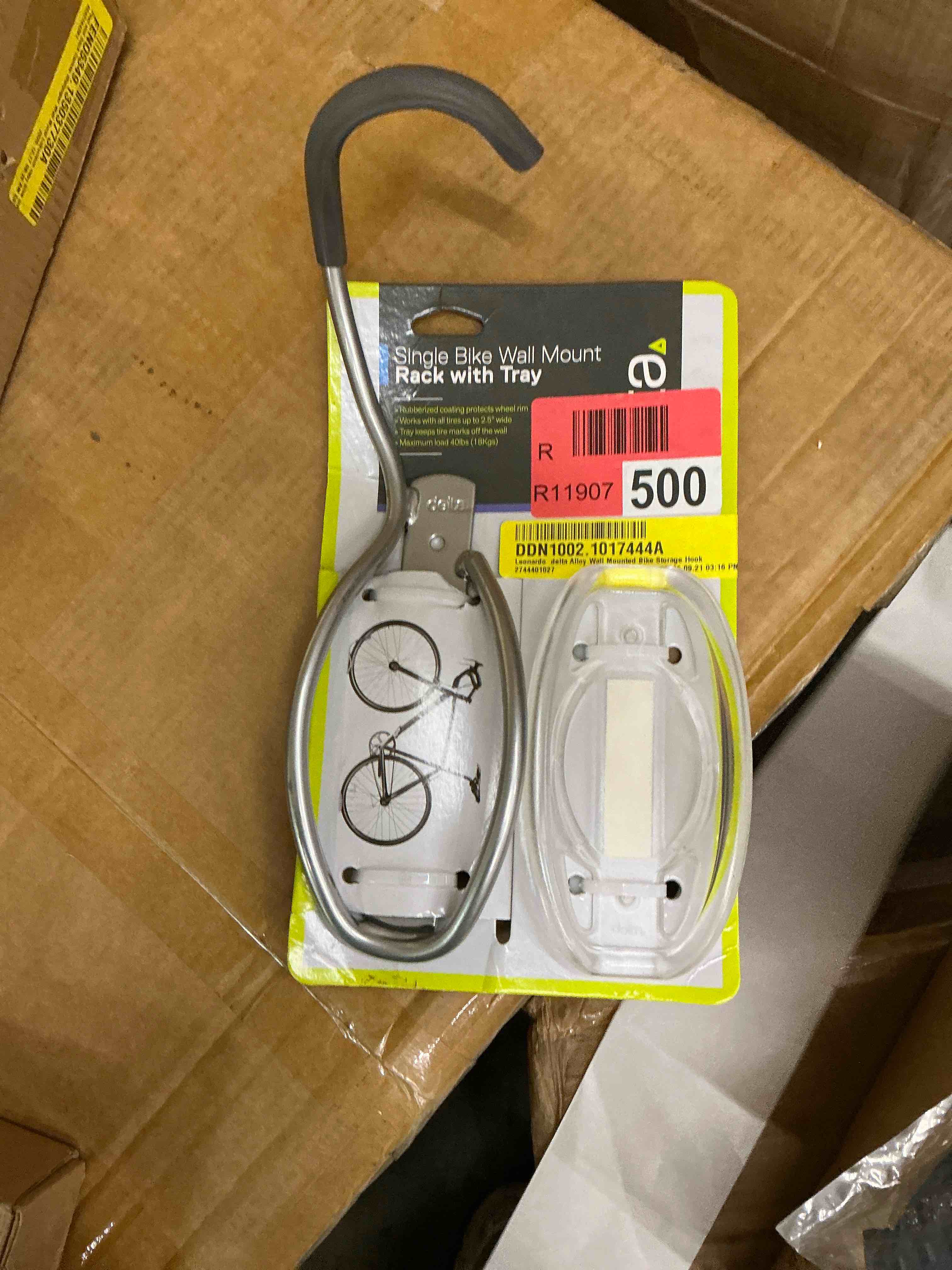 Condition photo showing Good Condition for delta cycle single bike storage rack hook hanger for vertical indoor storage garage
