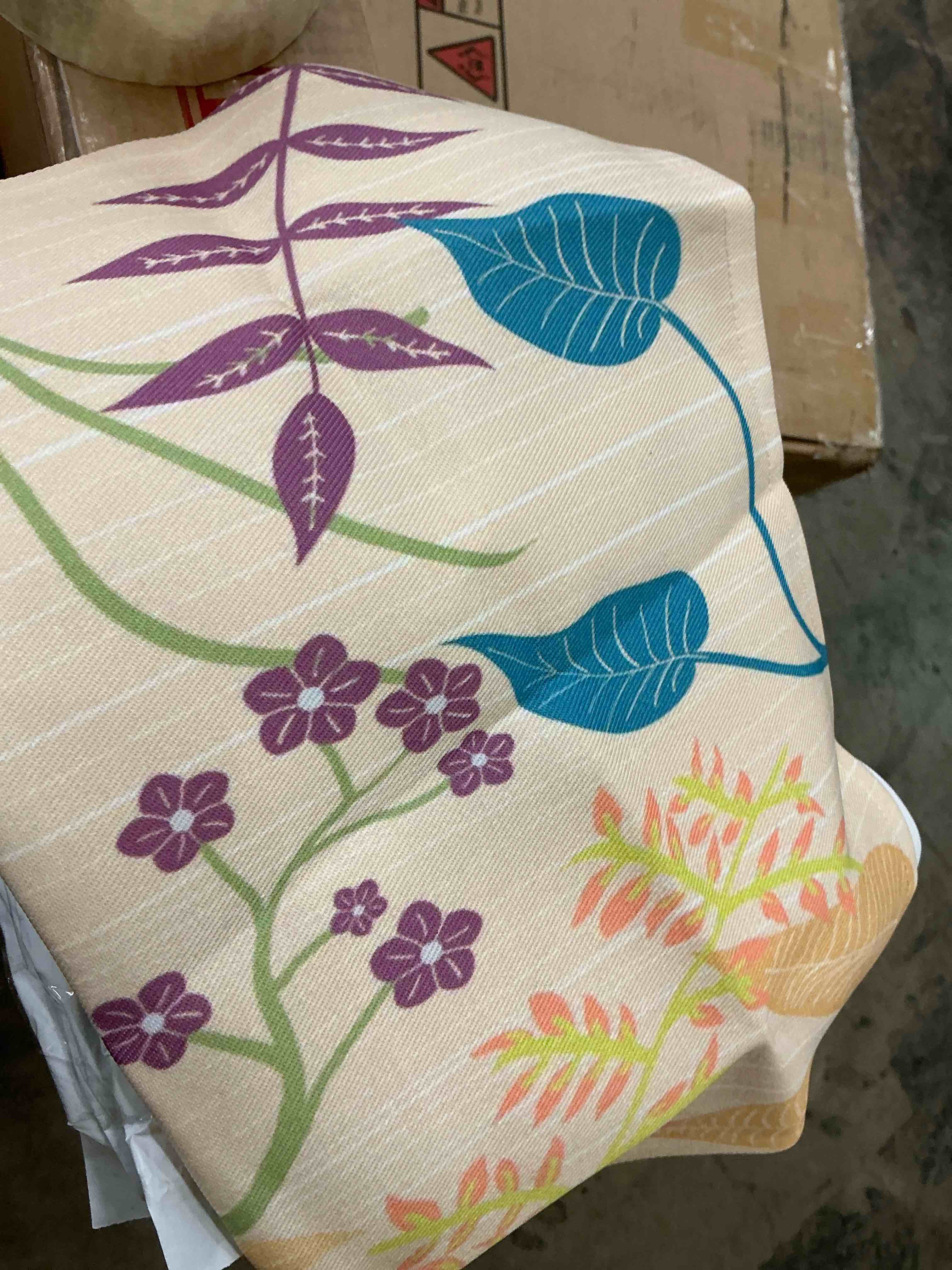 Condition photo showing Good Condition for slezak polyester floral placemats set of 4 (similar)