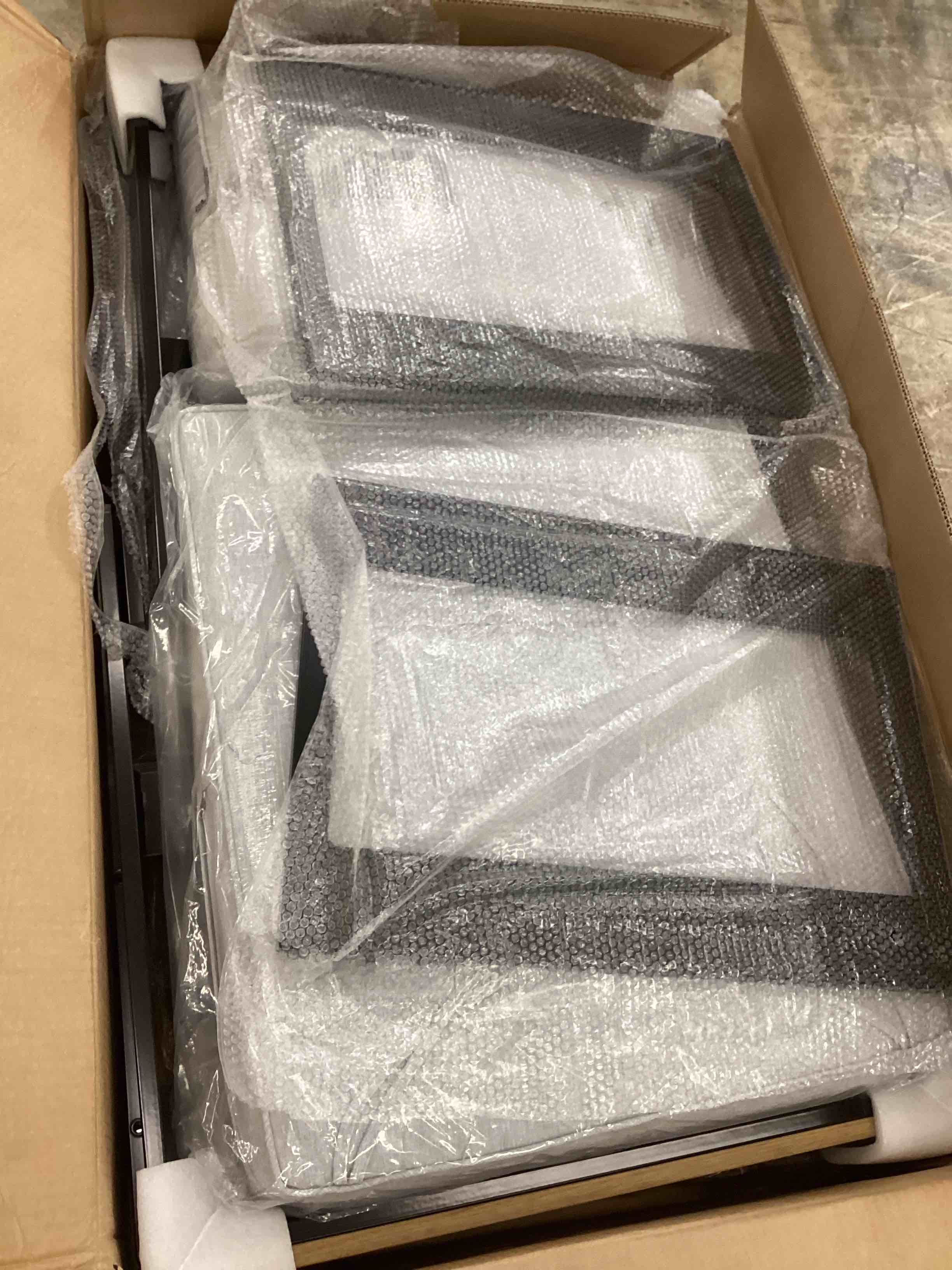 https://s3.amazonaws.com/lotting-images-prod/bidfta/BRN3789507_1777903884446.jpeg