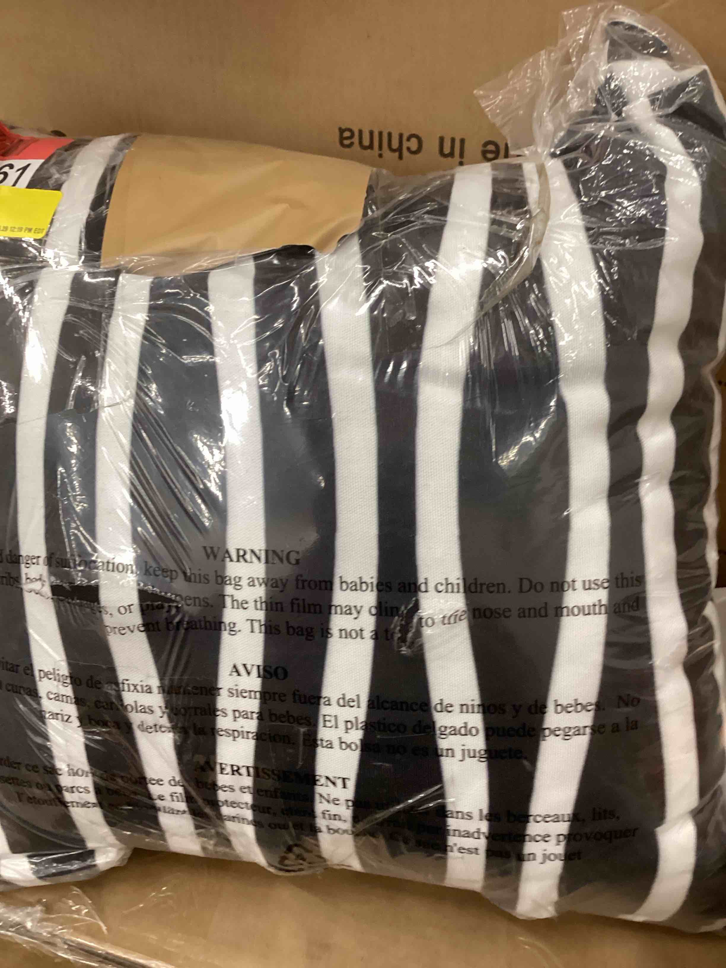 https://s3.amazonaws.com/lotting-images-prod/bidfta/BRN3789538_1777915831275.jpeg