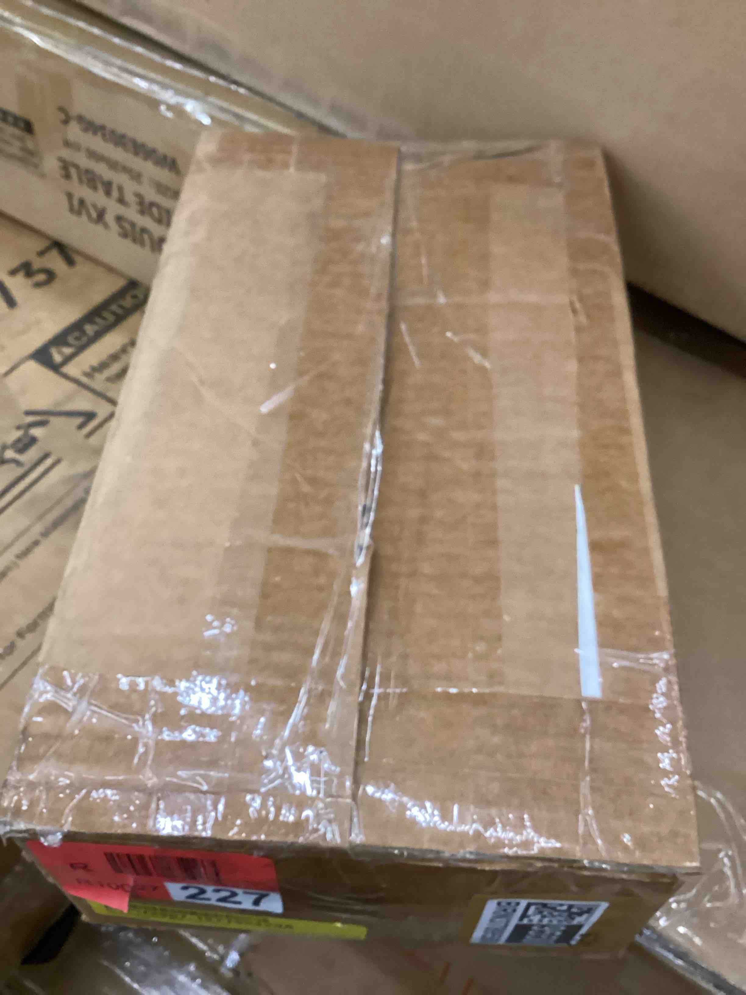 https://s3.amazonaws.com/lotting-images-prod/bidfta/BRN3789550_1777916616241.jpeg