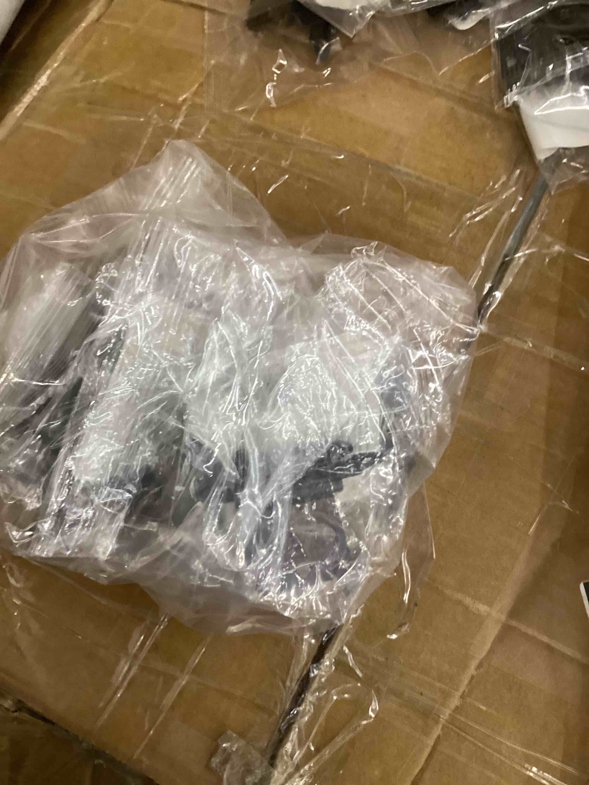 https://s3.amazonaws.com/lotting-images-prod/bidfta/BRN3789742_1778271981363.jpeg