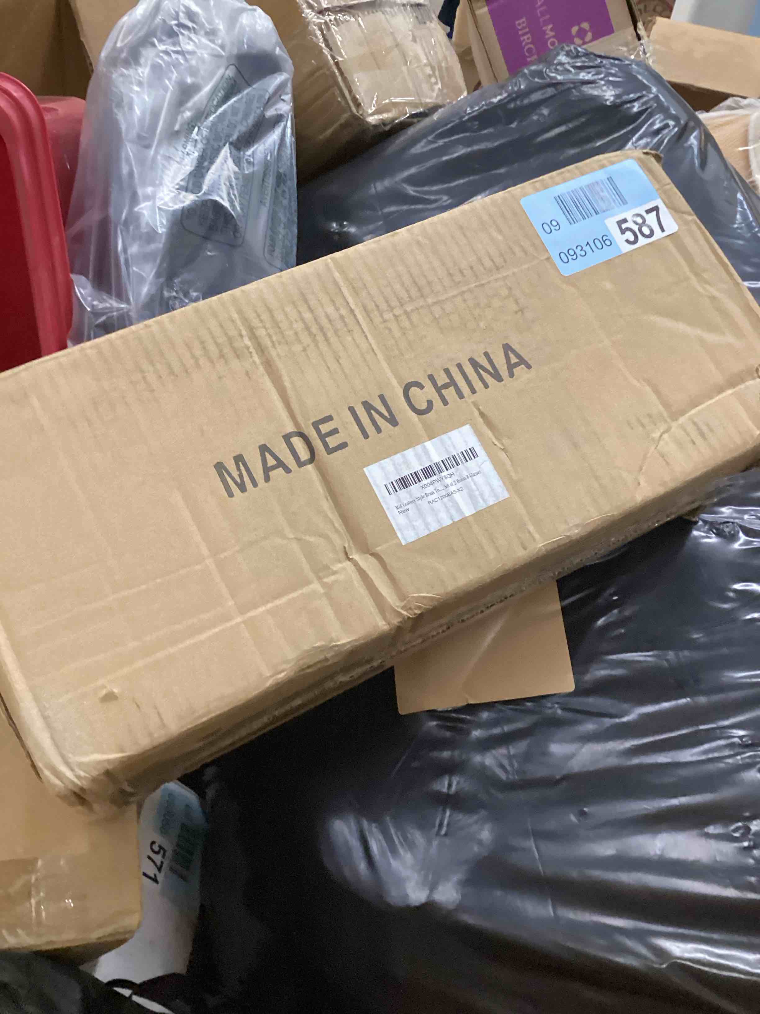 https://s3.amazonaws.com/lotting-images-prod/bidfta/BRN3789748_1778273735614.jpeg