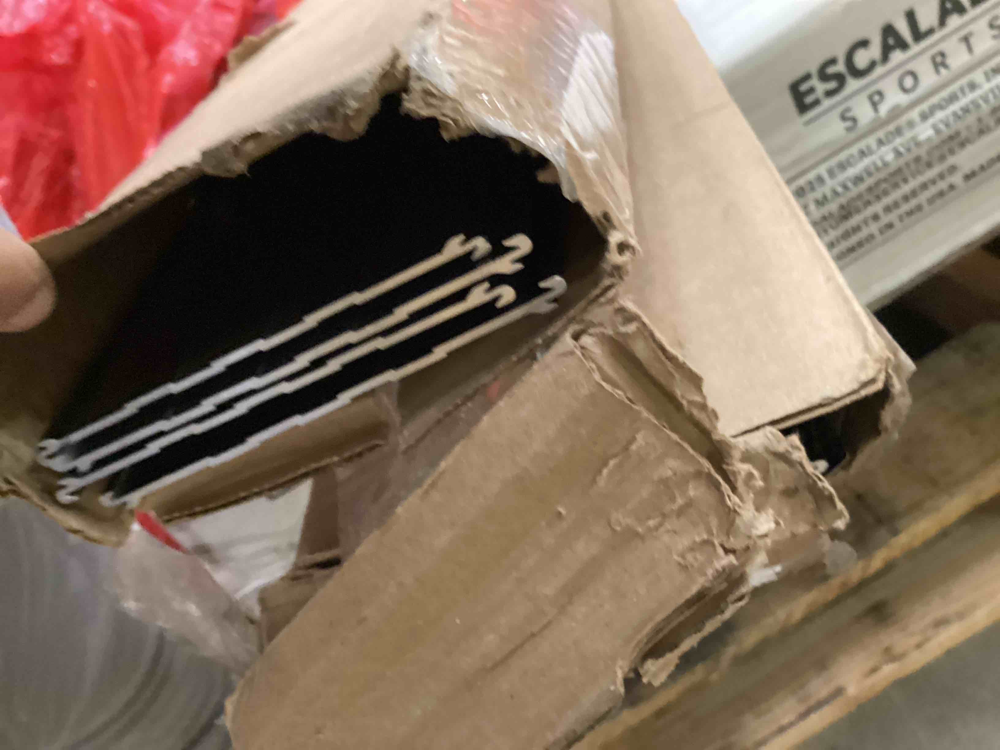 https://s3.amazonaws.com/lotting-images-prod/bidfta/BRN3789796_1778511150519.jpeg