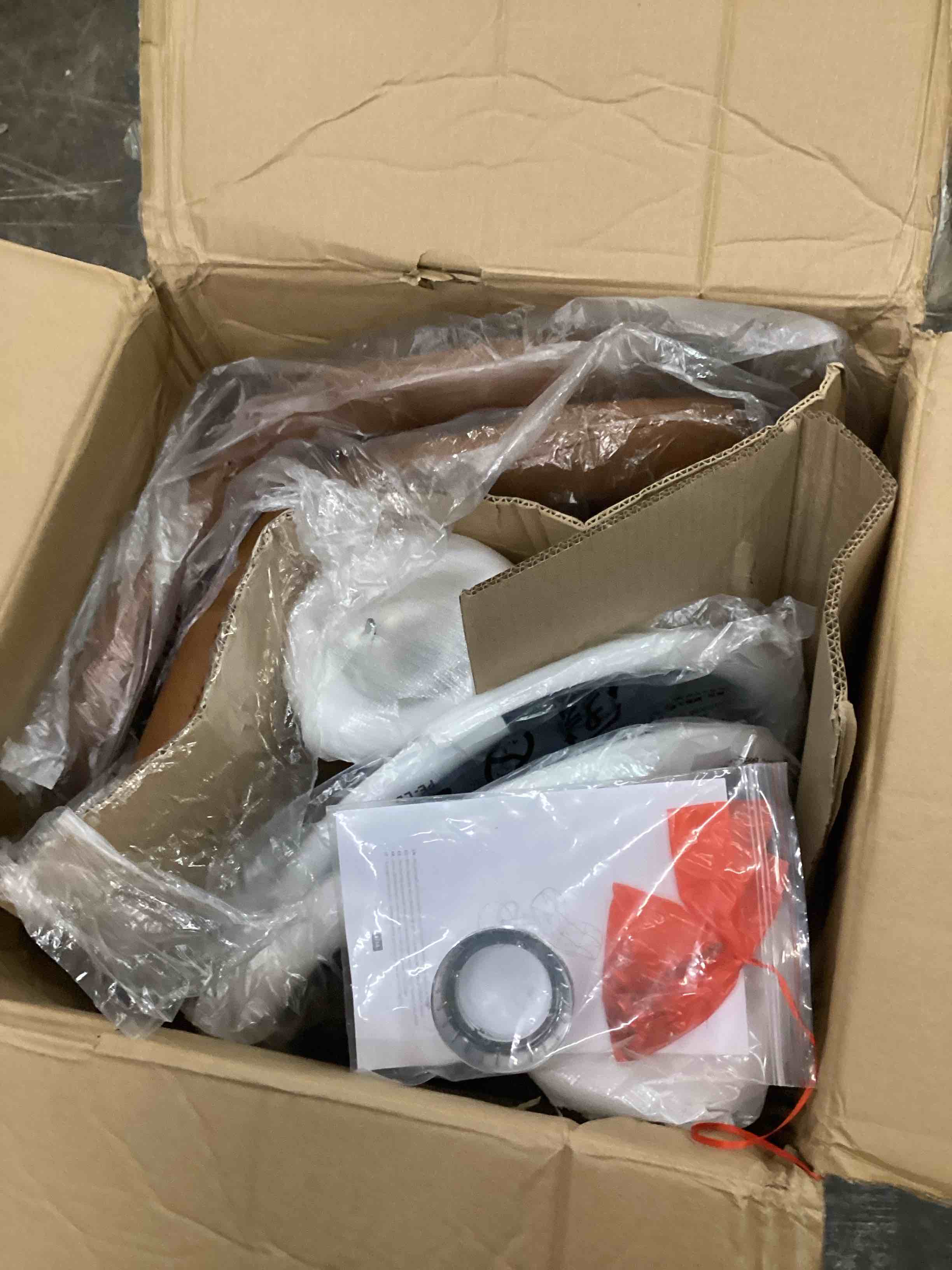 https://s3.amazonaws.com/lotting-images-prod/bidfta/BRN3789971_1778766951332.jpeg